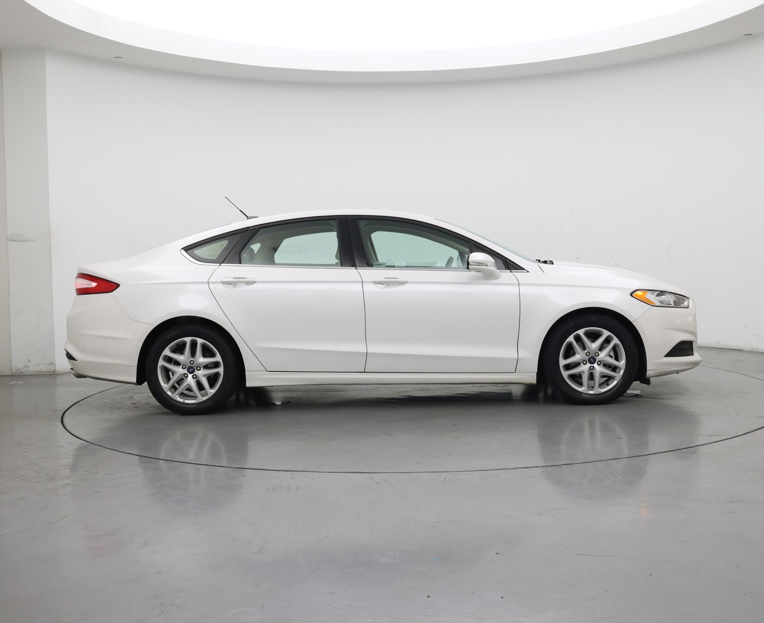 Thumbnail: 2016 Ford Fusion - 7