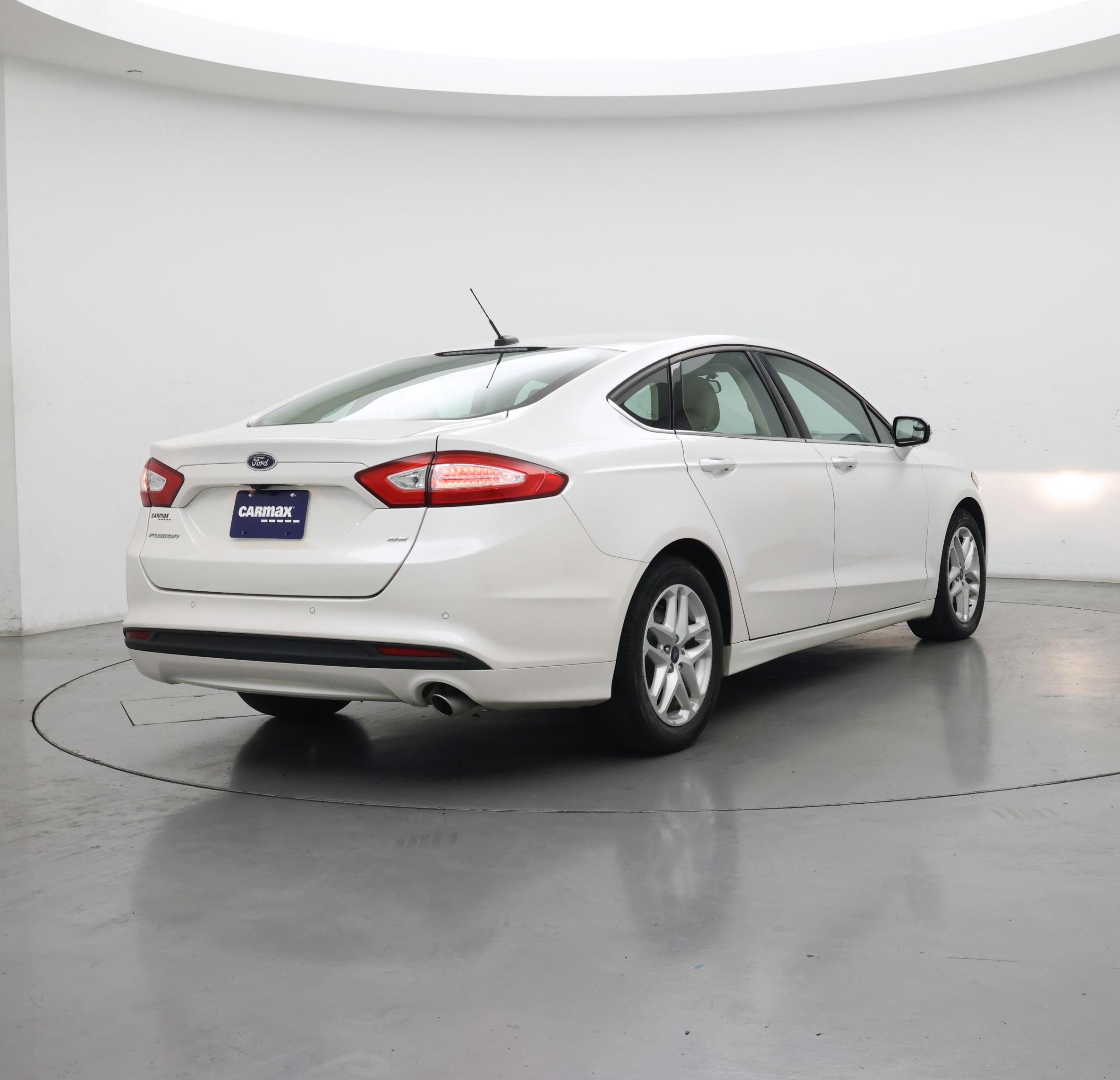 Thumbnail: 2016 Ford Fusion - 8