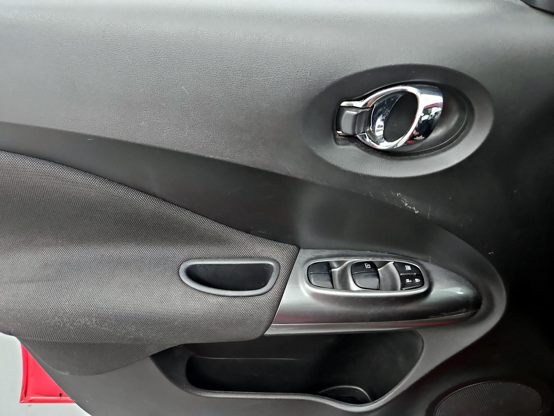 Thumbnail: 2015 Nissan Juke - 12