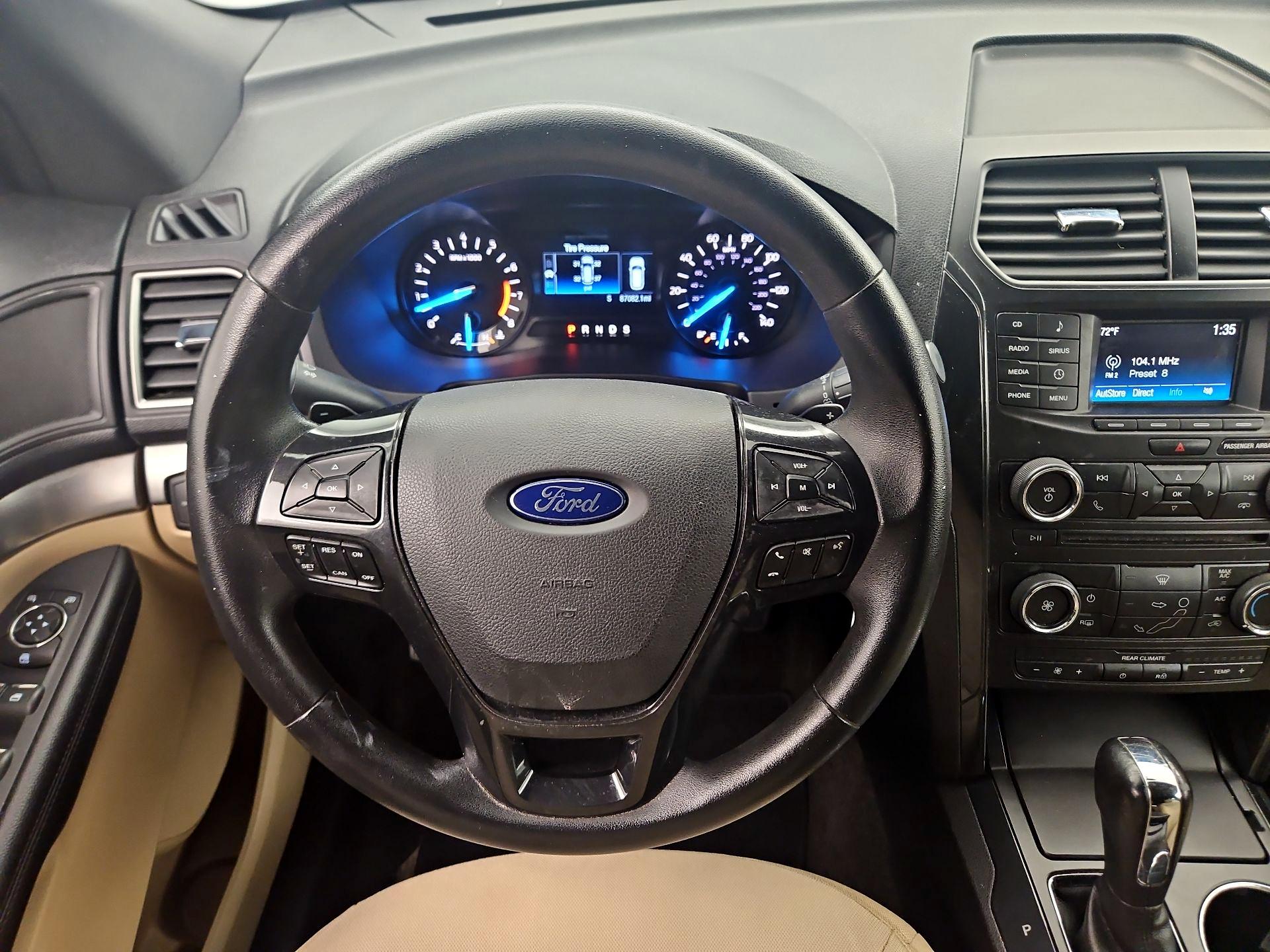 Thumbnail: 2017 Ford Explorer - 10