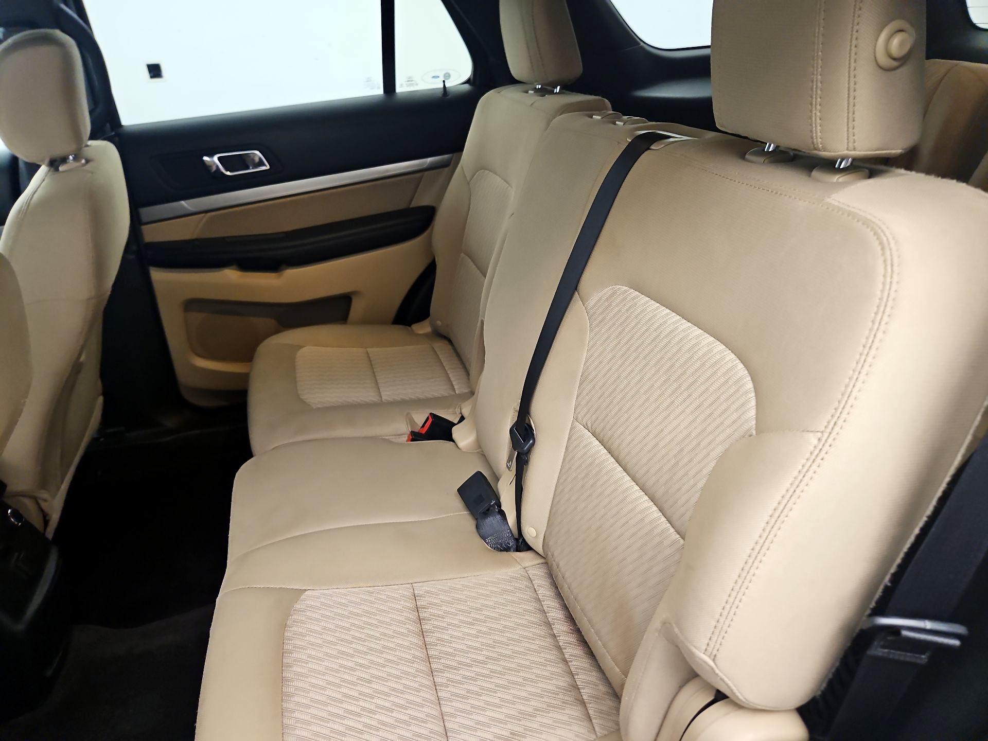 Thumbnail: 2017 Ford Explorer - 18