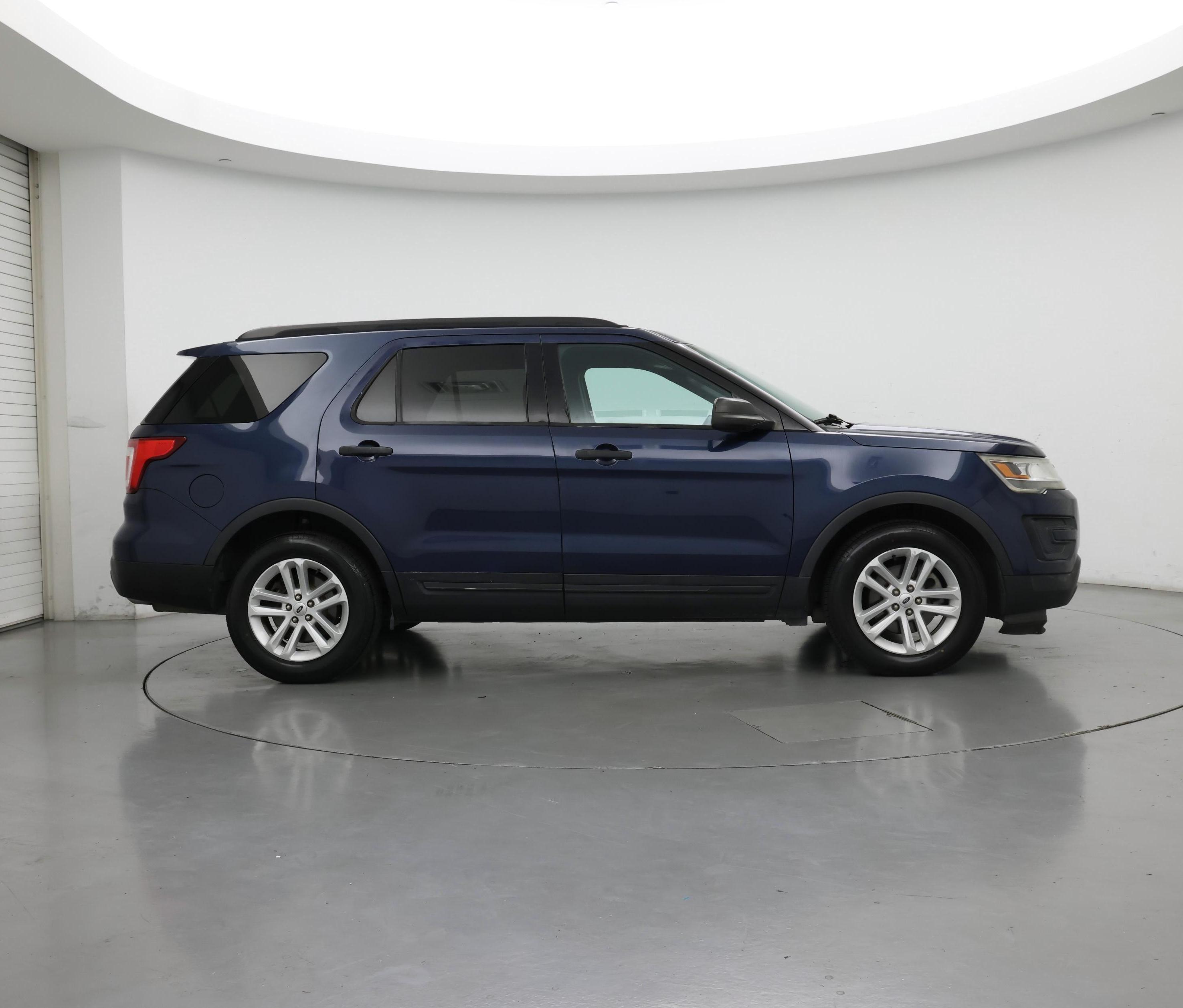 Thumbnail: 2017 Ford Explorer - 7