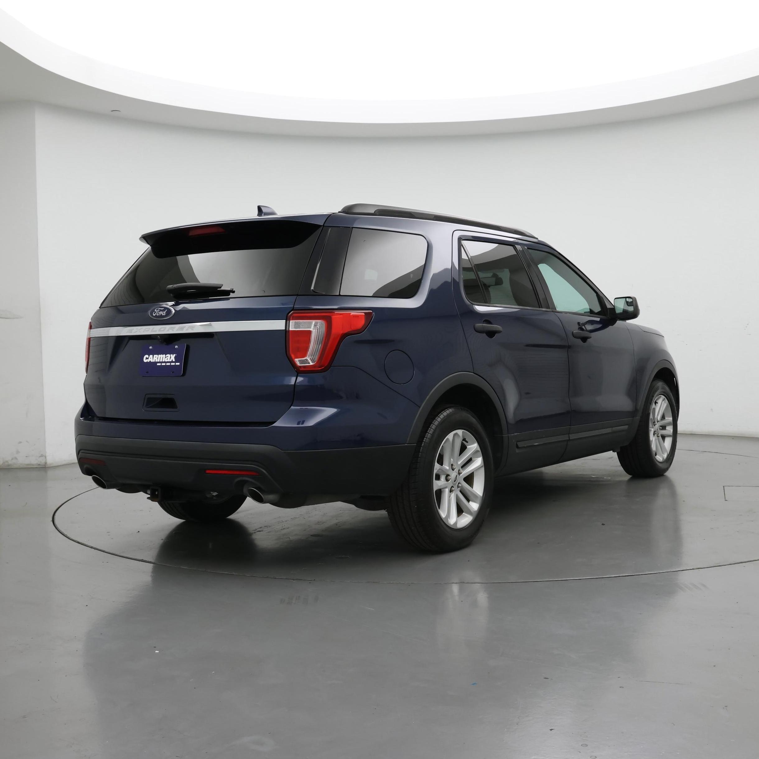 Thumbnail: 2017 Ford Explorer - 8