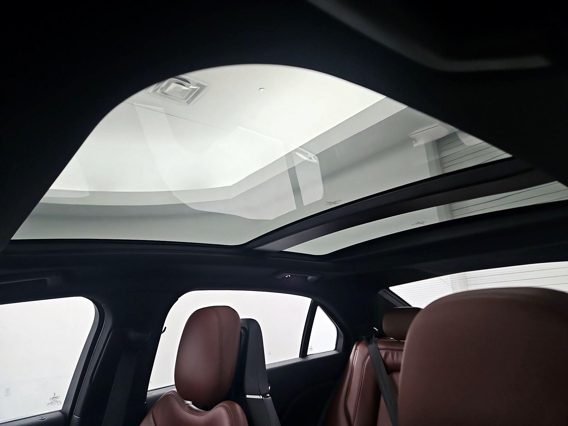 Thumbnail: 2019 Lincoln Continental - 20