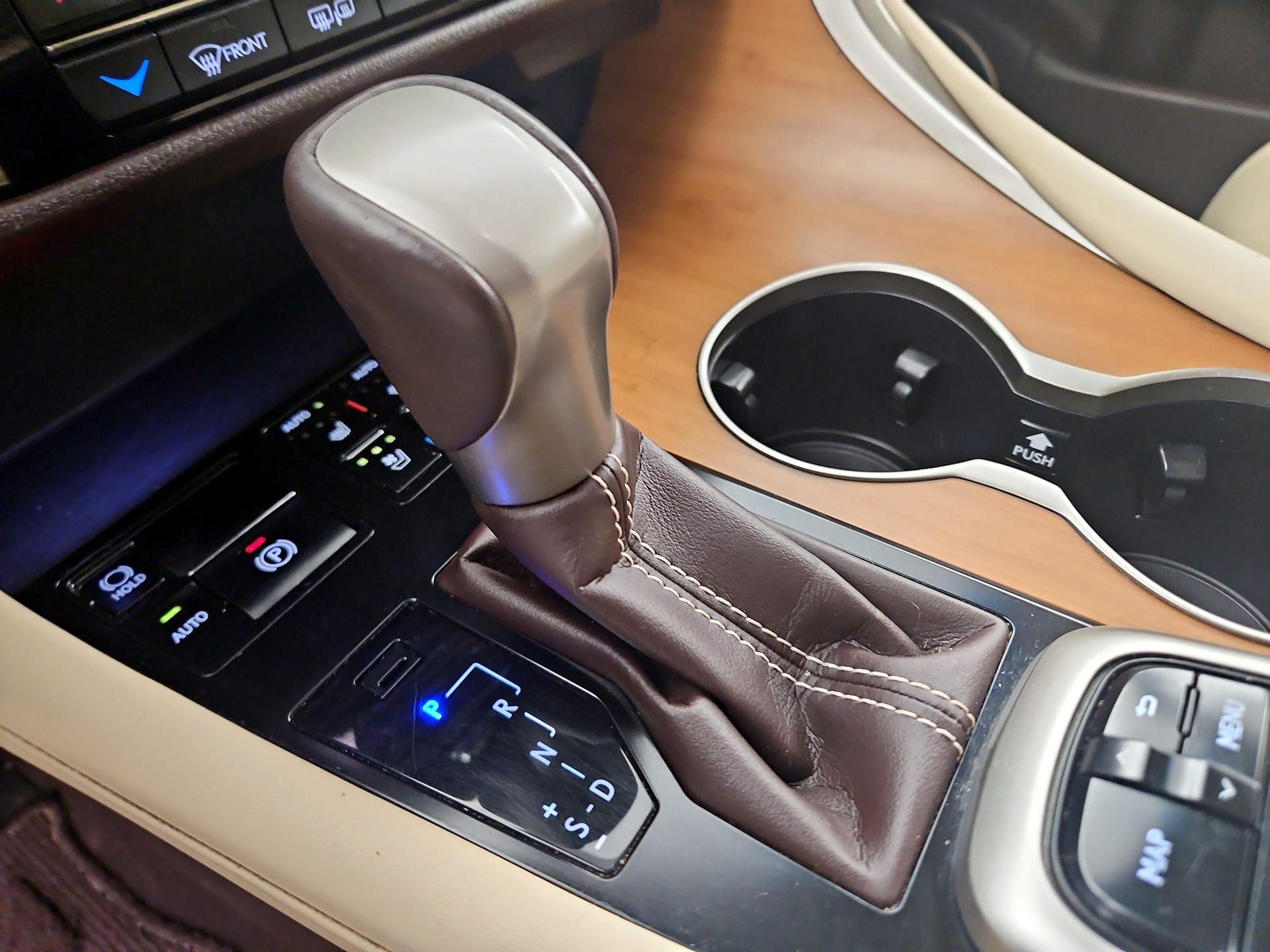Thumbnail: 2019 Lexus RX - 16