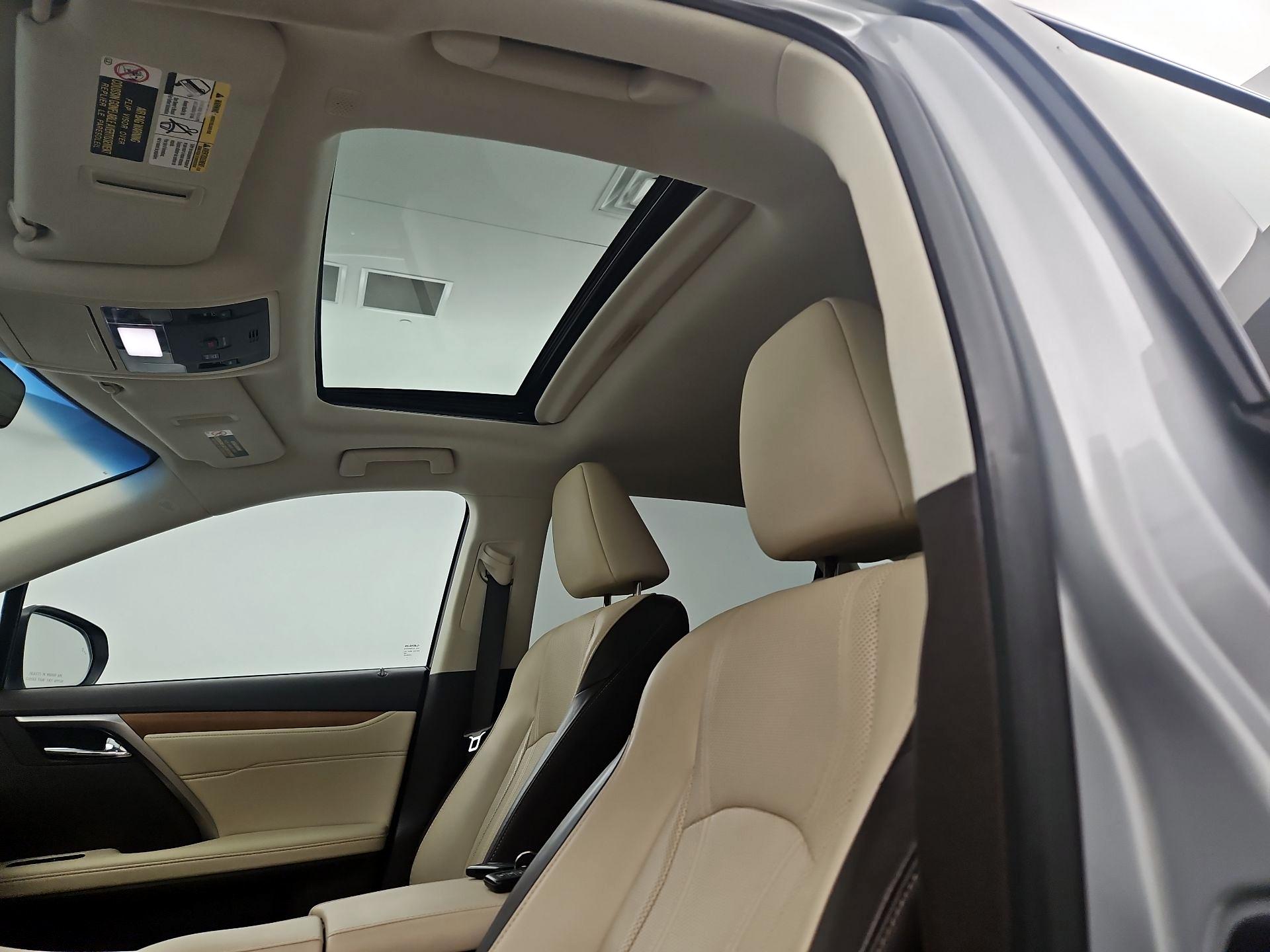 Thumbnail: 2019 Lexus RX - 18