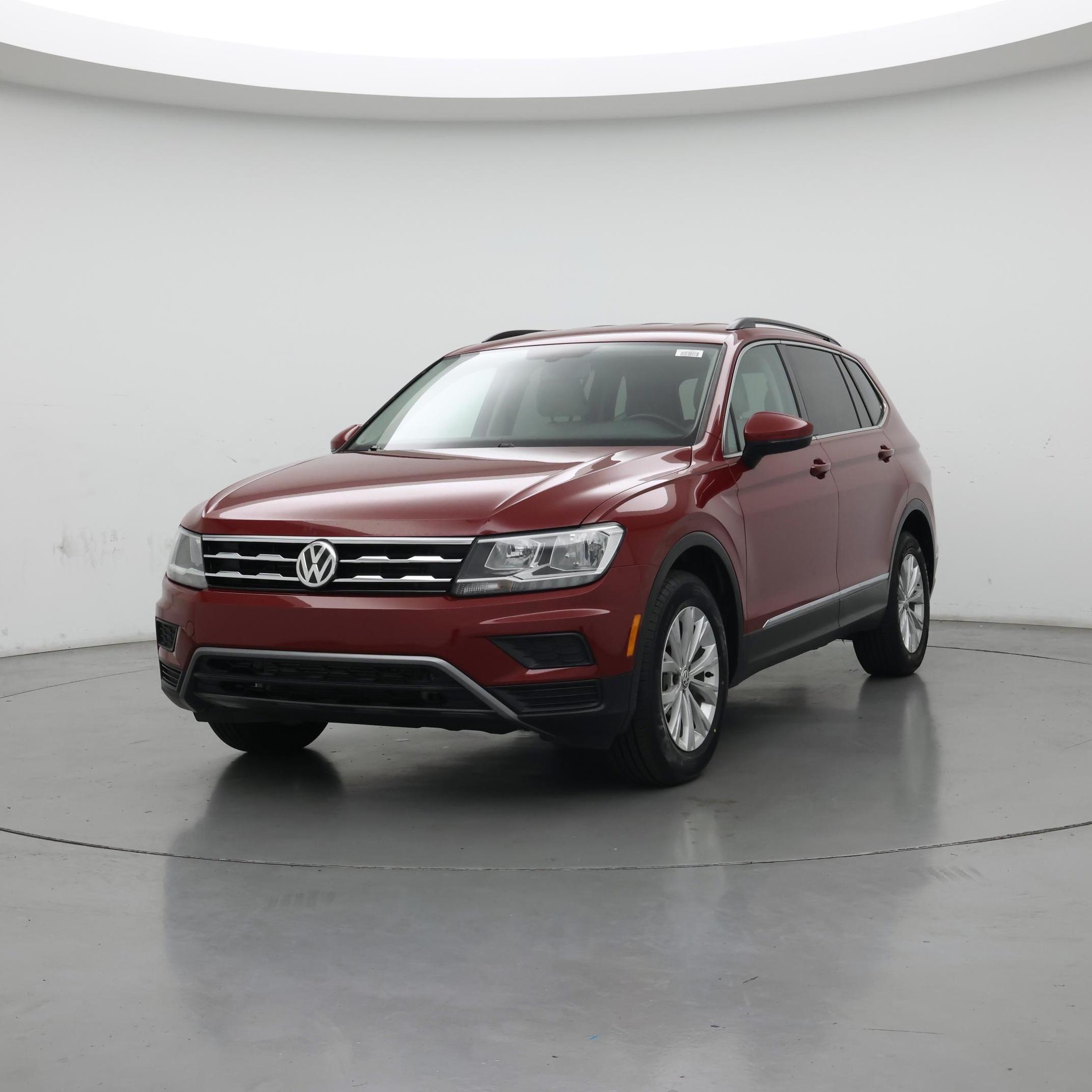 Thumbnail: 2018 Volkswagen Tiguan - 4