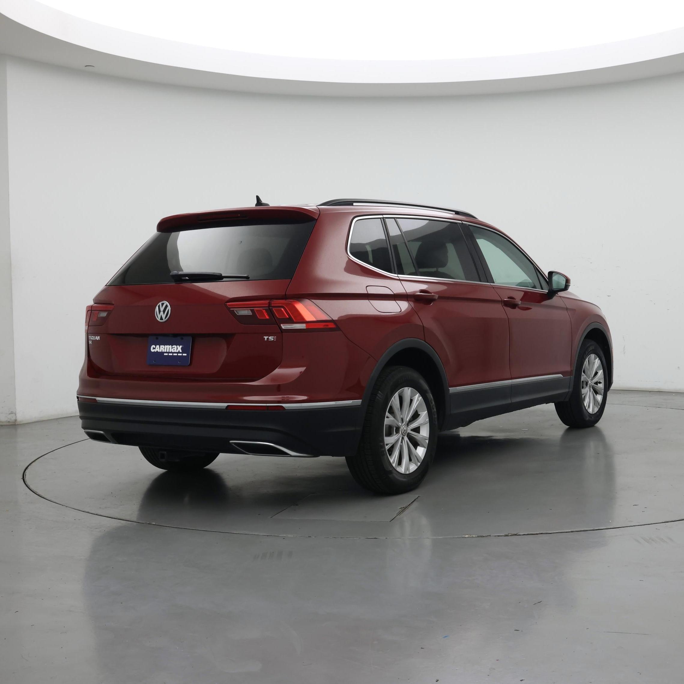 Thumbnail: 2018 Volkswagen Tiguan - 8