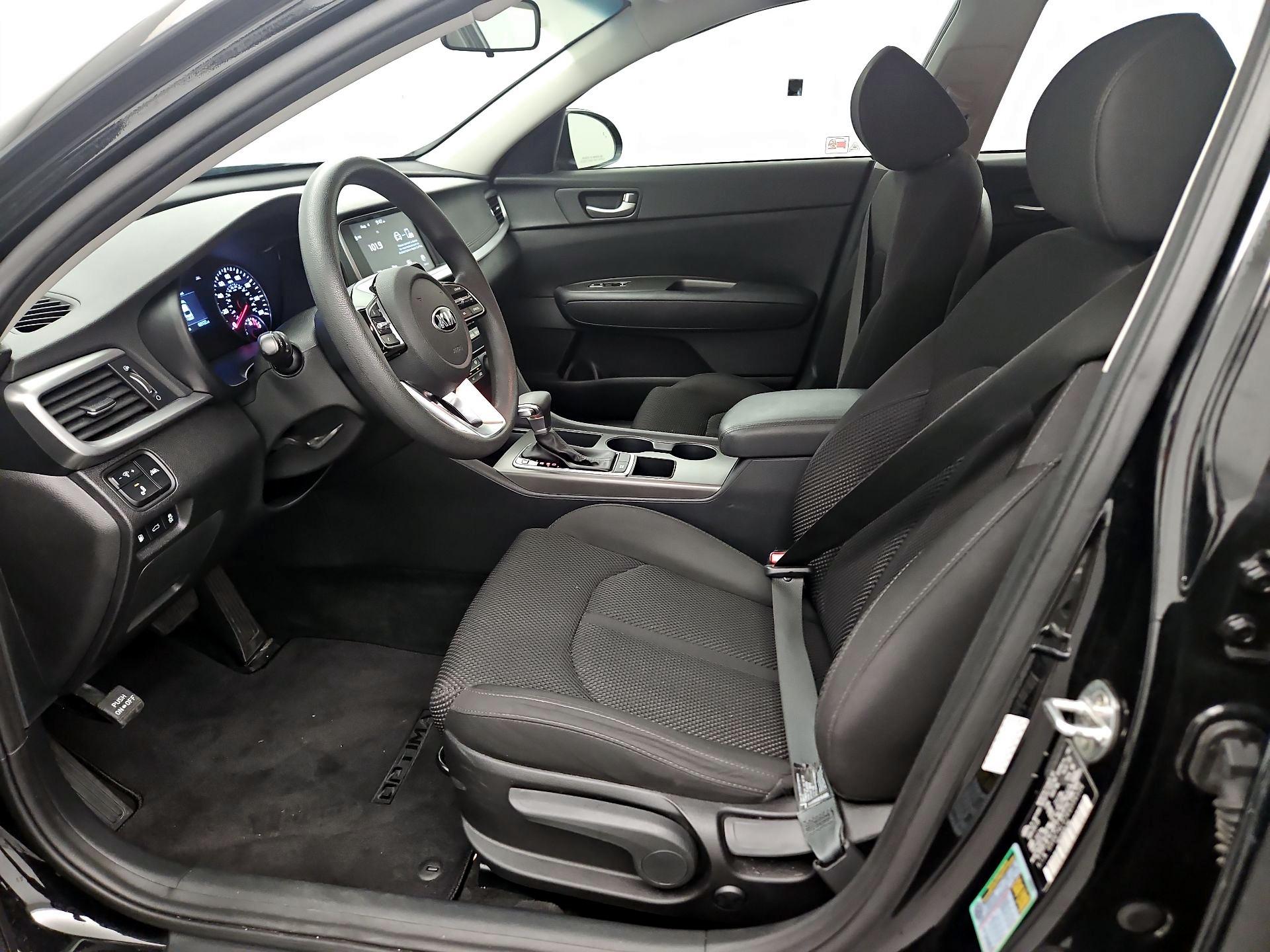 Thumbnail: 2019 Kia Optima - 11