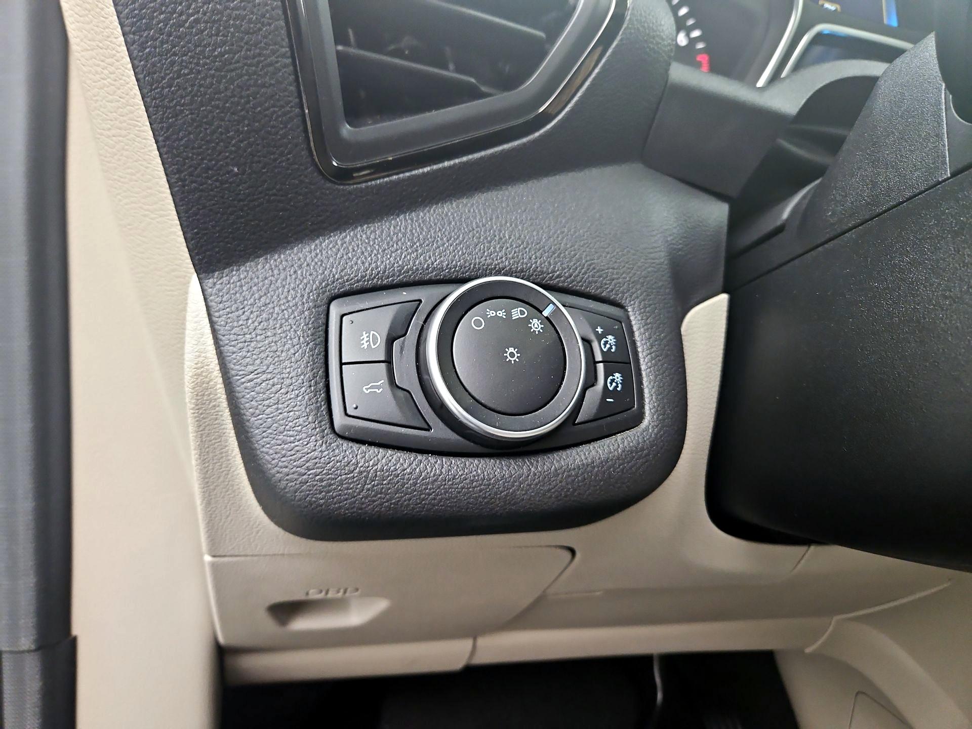 Thumbnail: 2017 Ford Escape - 13