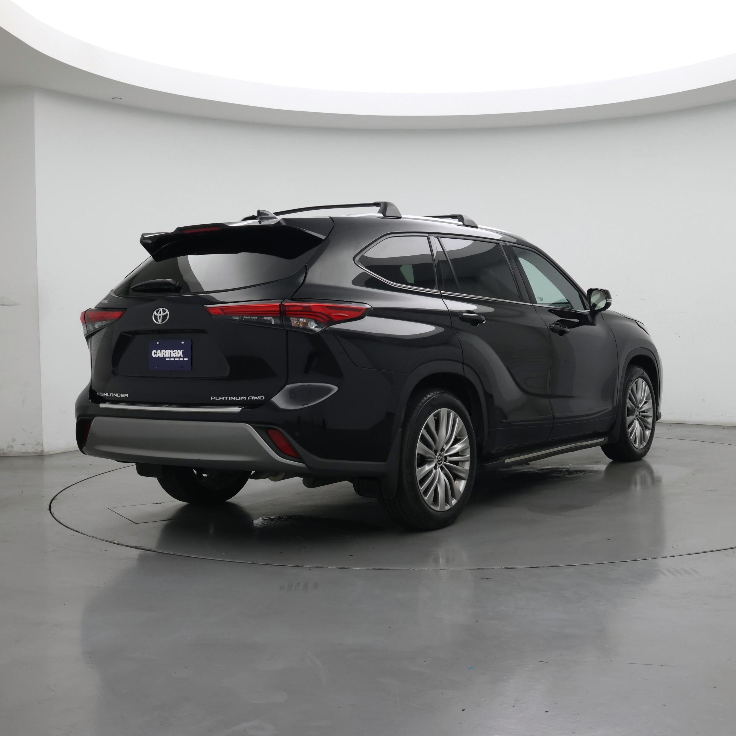 Thumbnail: 2022 Toyota Highlander - 8