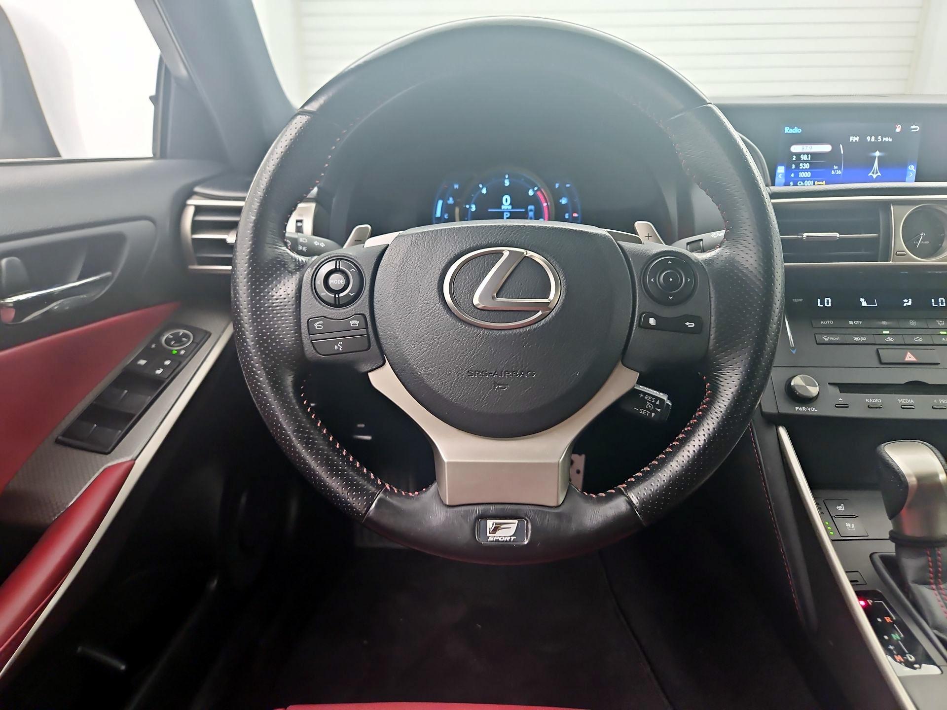 Thumbnail: 2016 Lexus IS - 10
