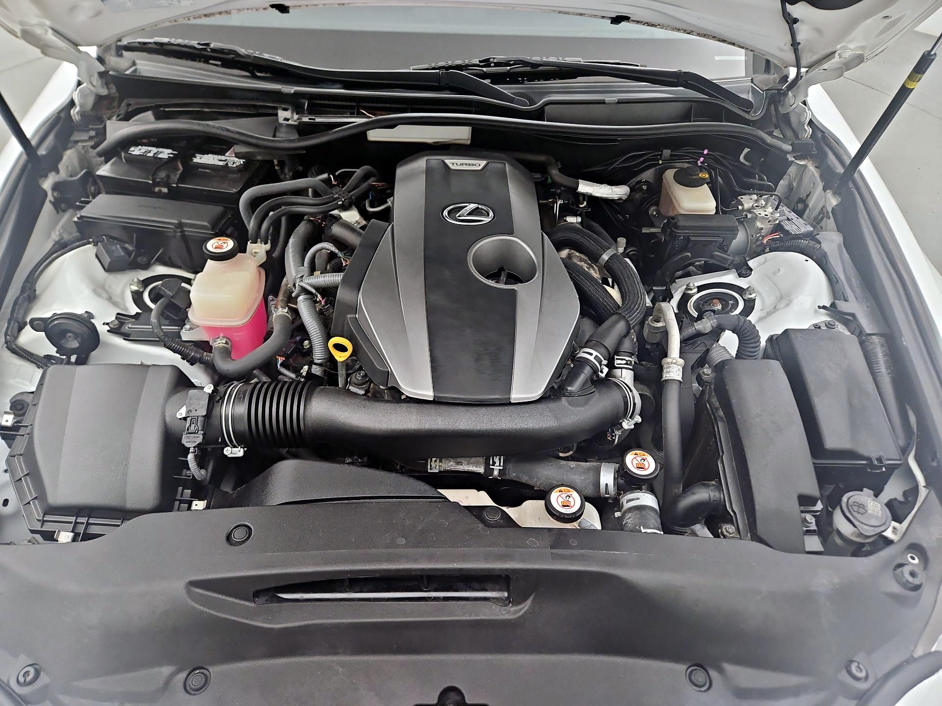 Thumbnail: 2016 Lexus IS - 20
