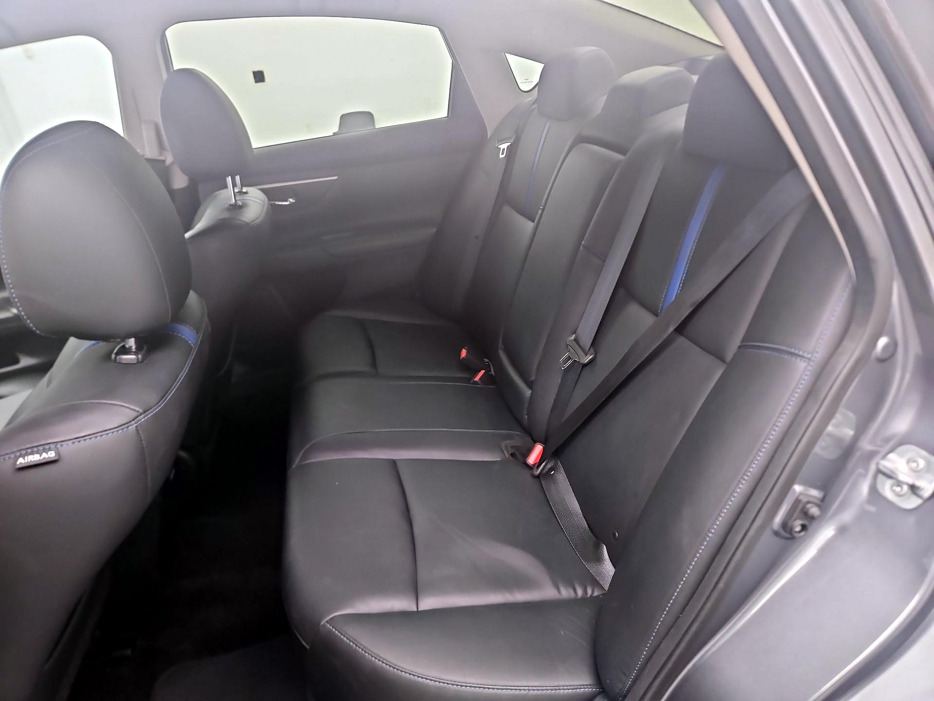 Thumbnail: 2018 Nissan Altima - 20