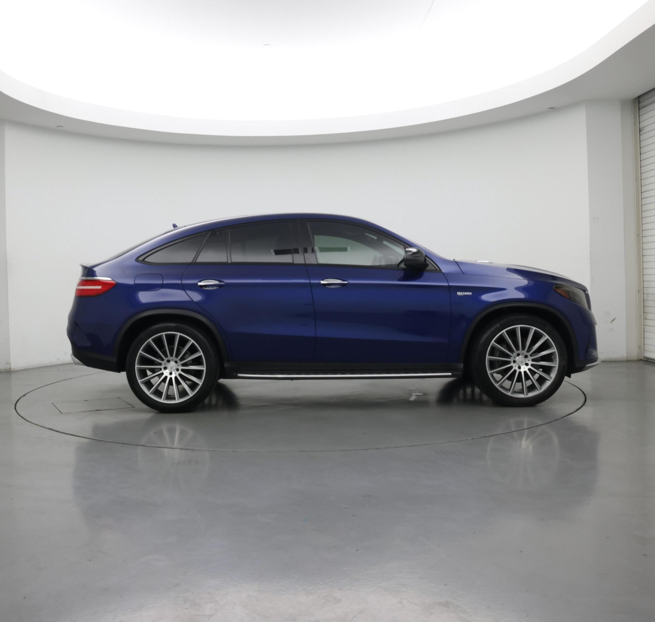 Thumbnail: 2017 Mercedes-Benz GLE - 7