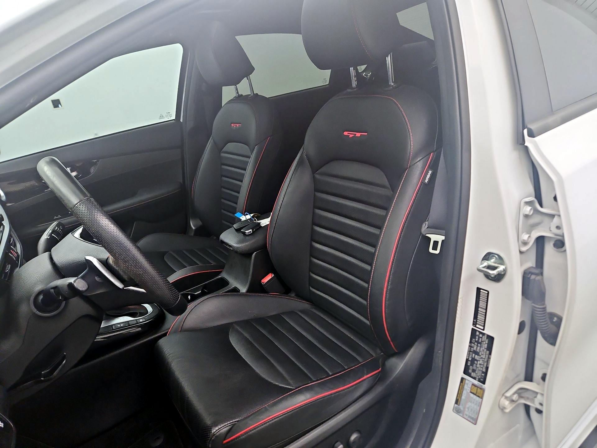 Thumbnail: 2023 Kia Forte - 11