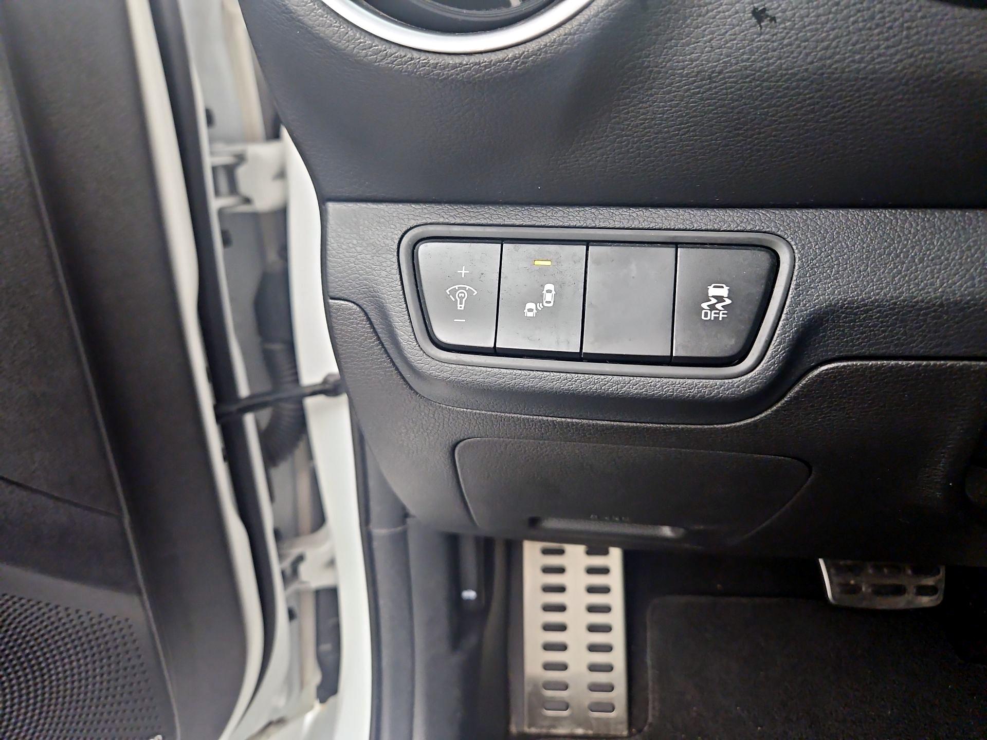 Thumbnail: 2023 Kia Forte - 13