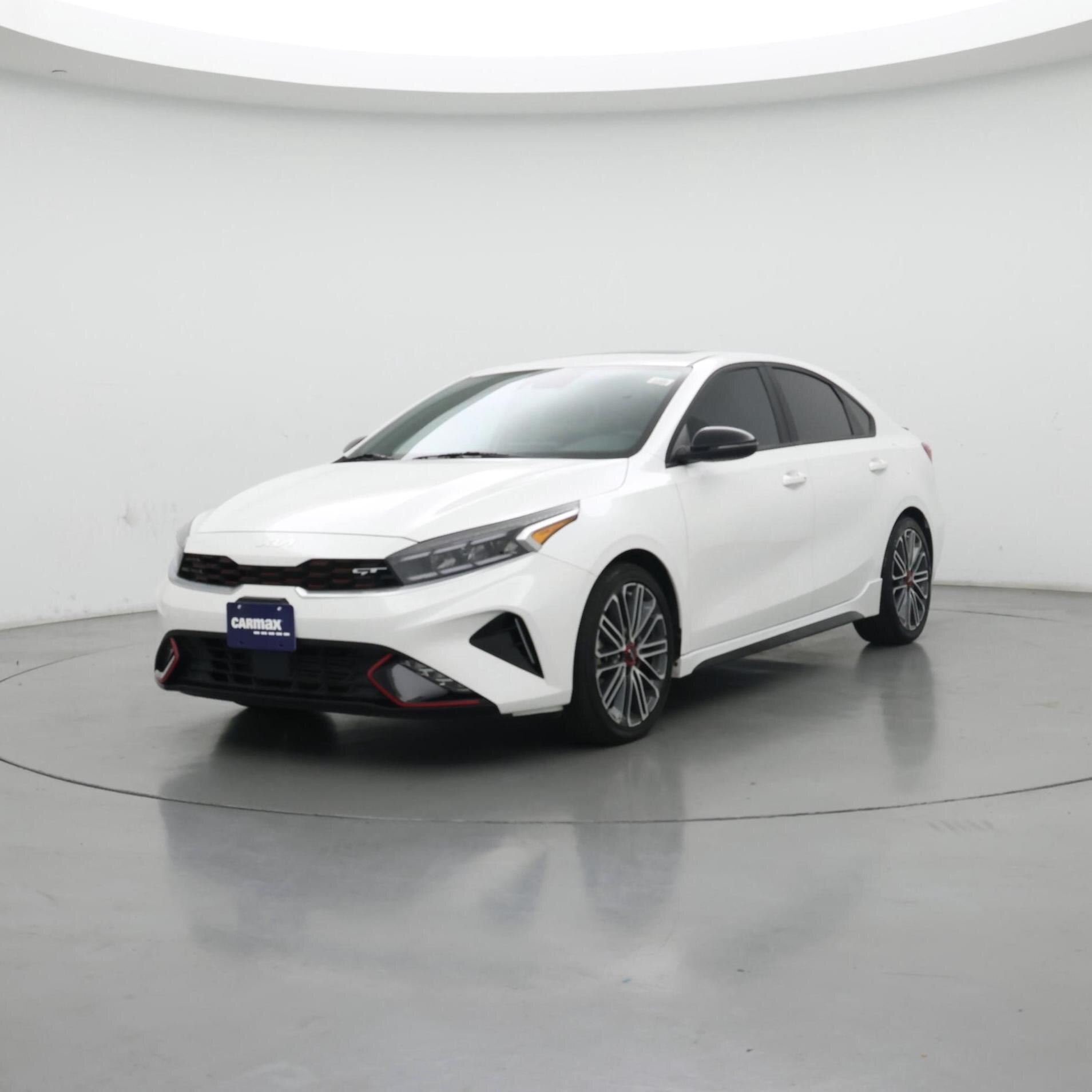 Thumbnail: 2023 Kia Forte - 4