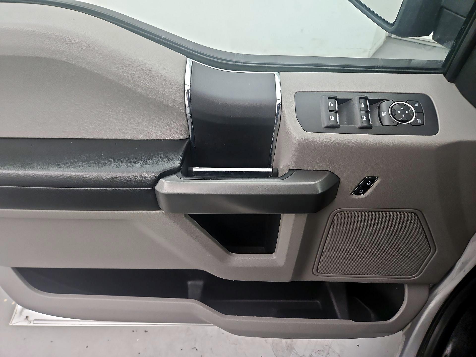 Thumbnail: 2016 Ford F-150 - 12