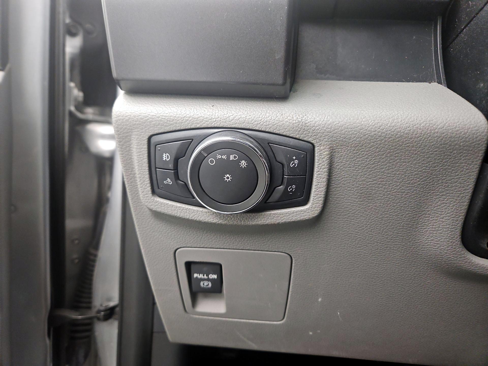 Thumbnail: 2016 Ford F-150 - 13