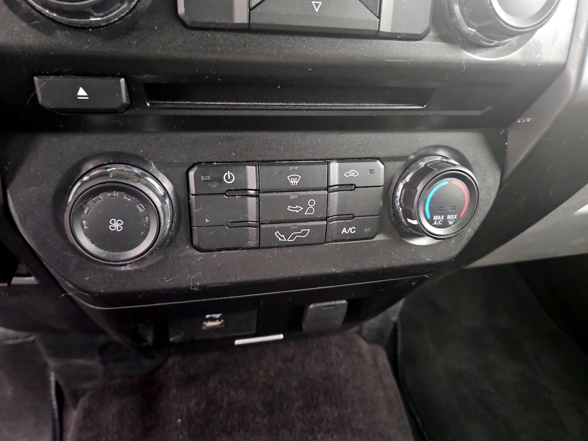 Thumbnail: 2016 Ford F-150 - 15