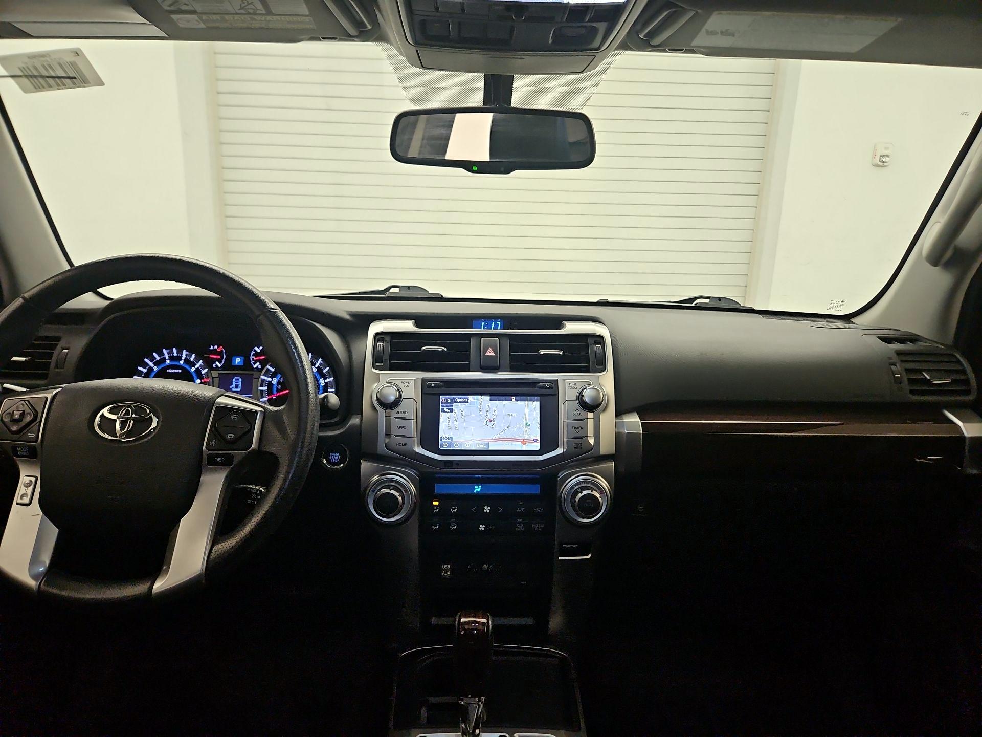 Thumbnail: 2016 Toyota 4Runner - 9