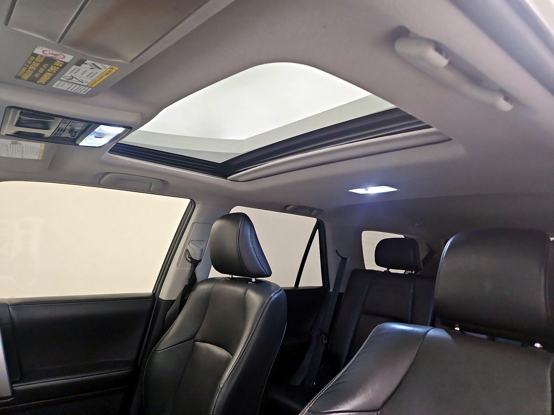 Thumbnail: 2016 Toyota 4Runner - 19