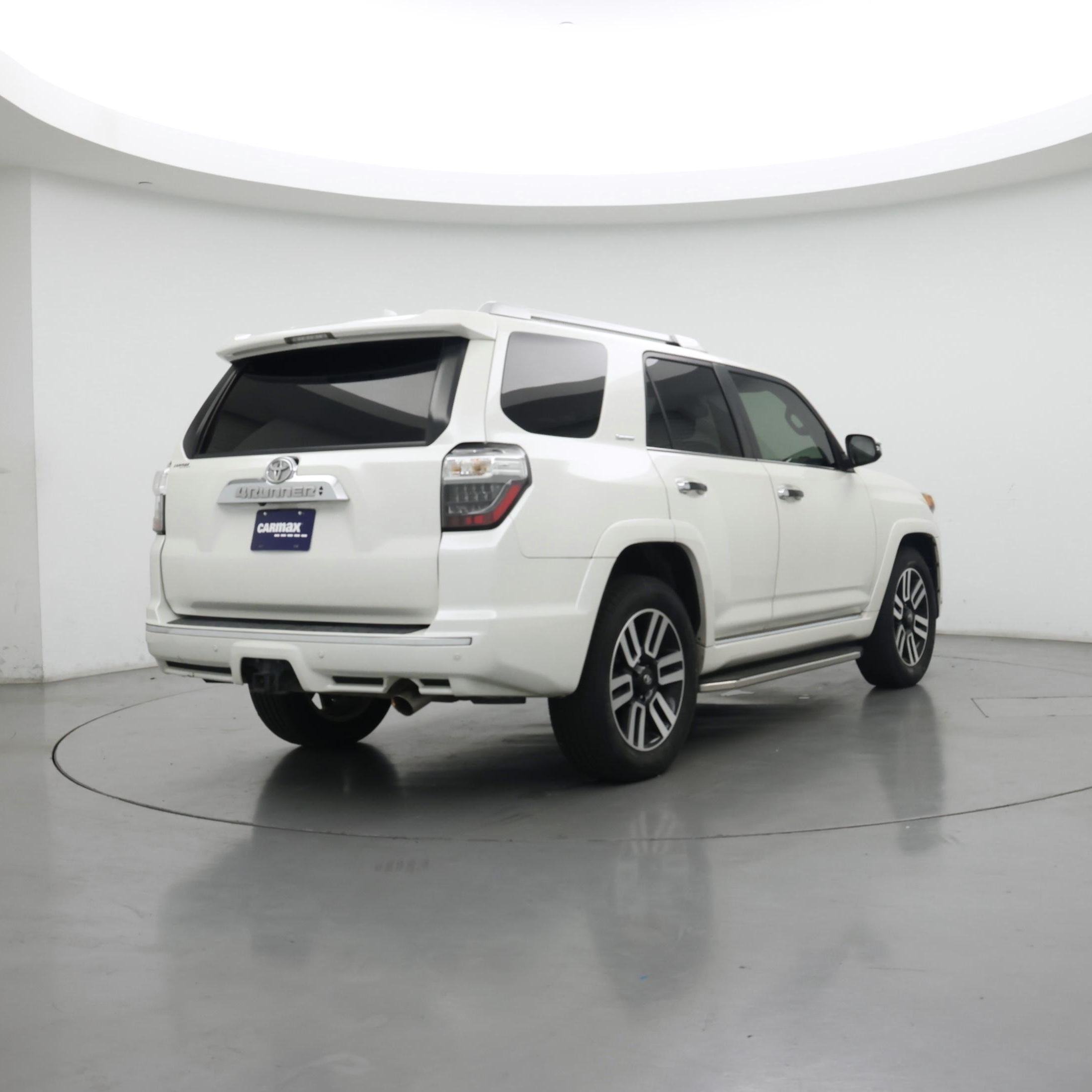 Thumbnail: 2016 Toyota 4Runner - 8