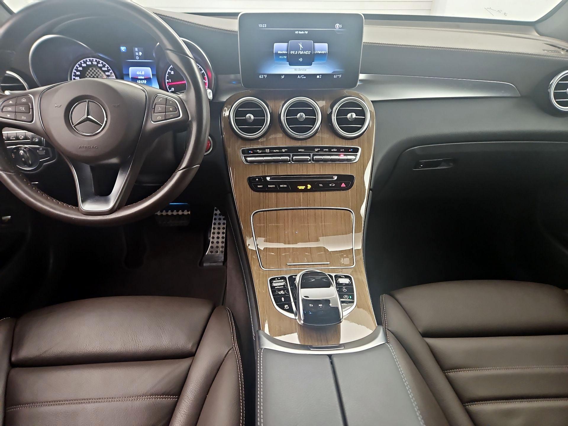Thumbnail: 2017 Mercedes-Benz GLC - 9