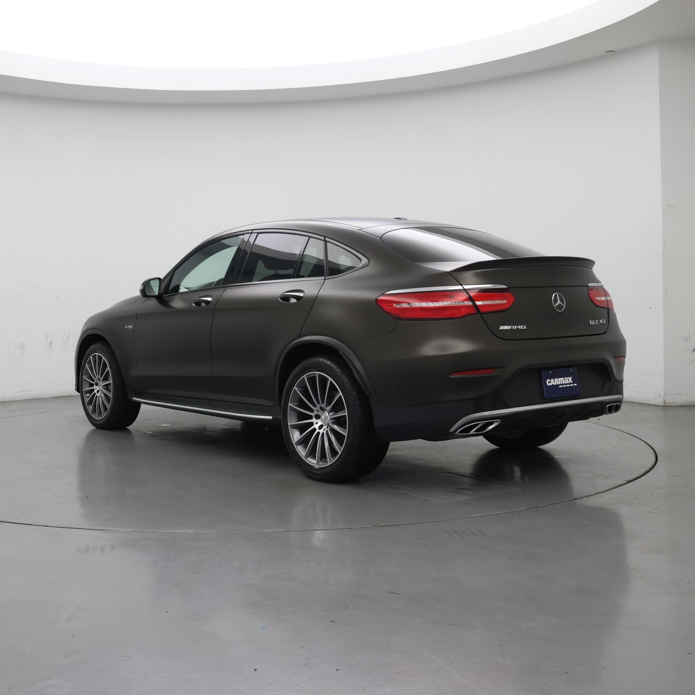 Thumbnail: 2017 Mercedes-Benz GLC - 2