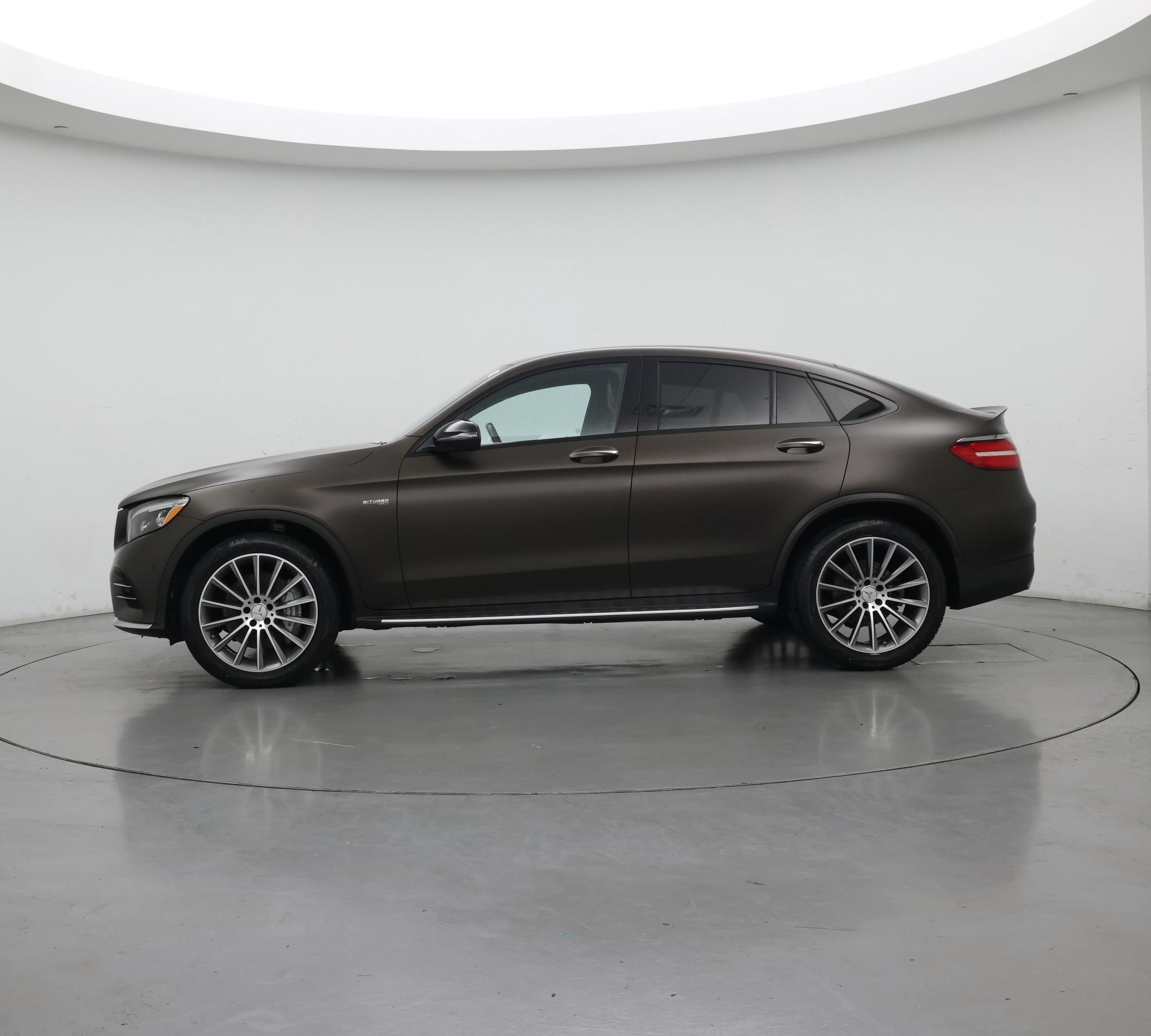 Thumbnail: 2017 Mercedes-Benz GLC - 3