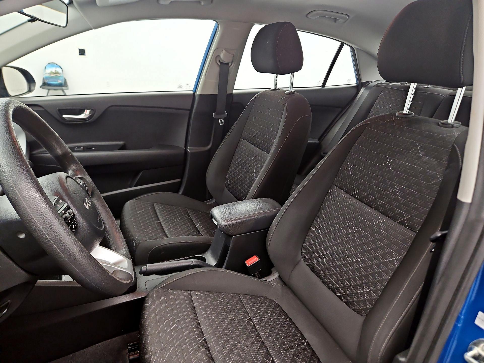 Thumbnail: 2023 Kia Rio - 11