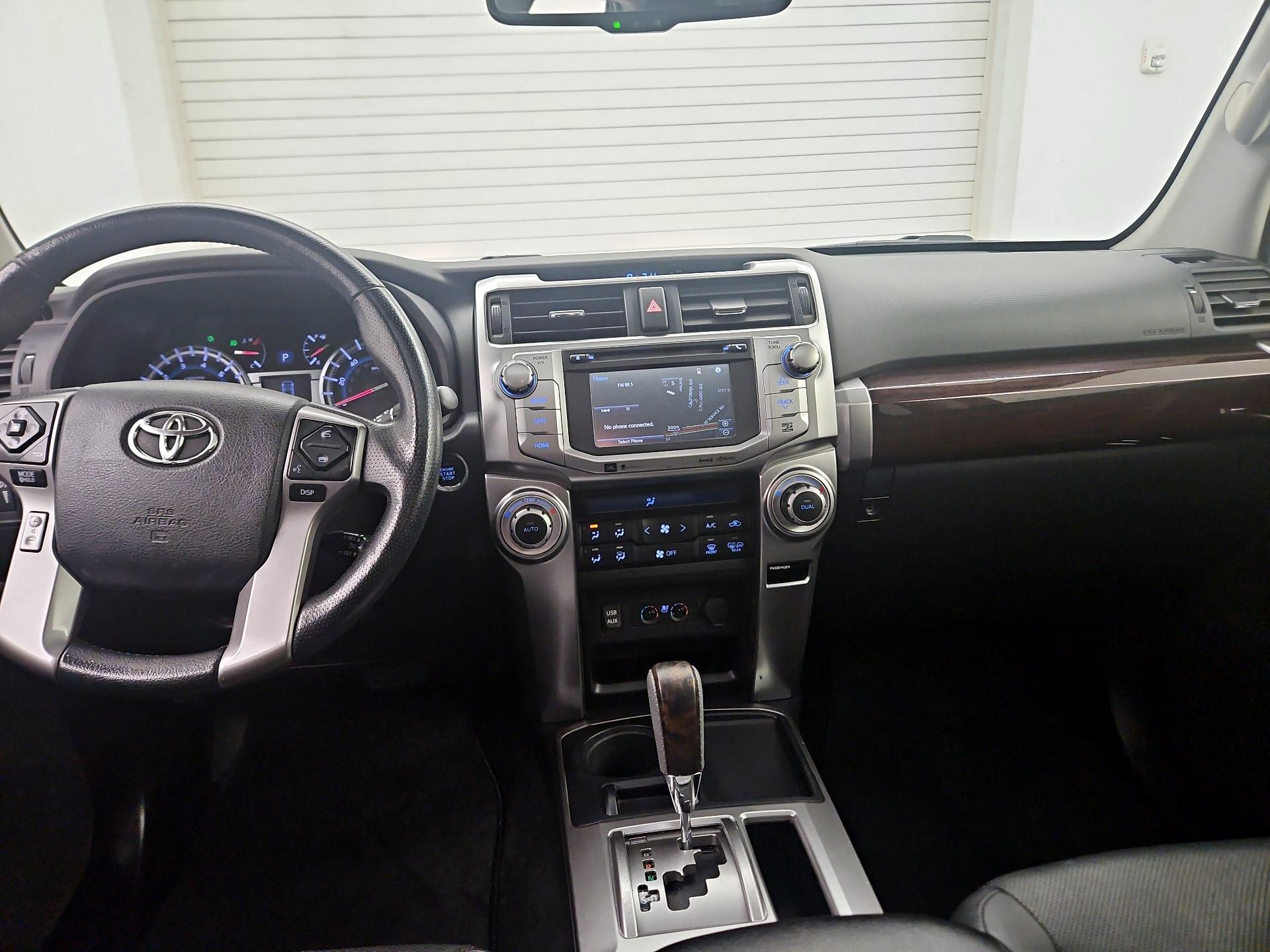 Thumbnail: 2017 Toyota 4Runner - 9