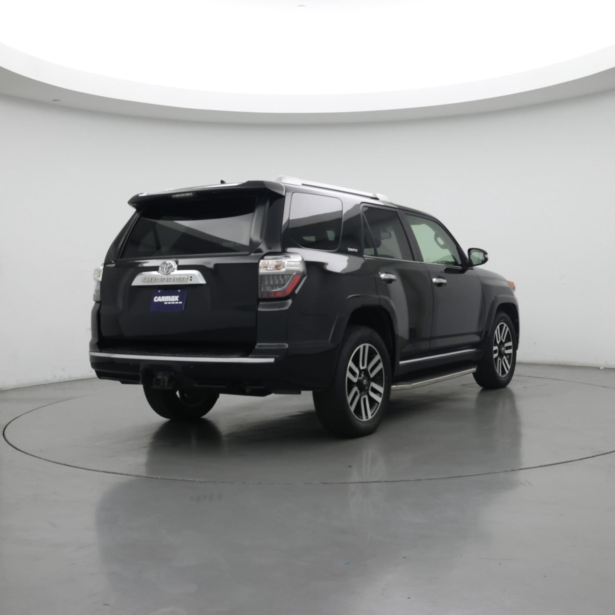 Thumbnail: 2017 Toyota 4Runner - 8