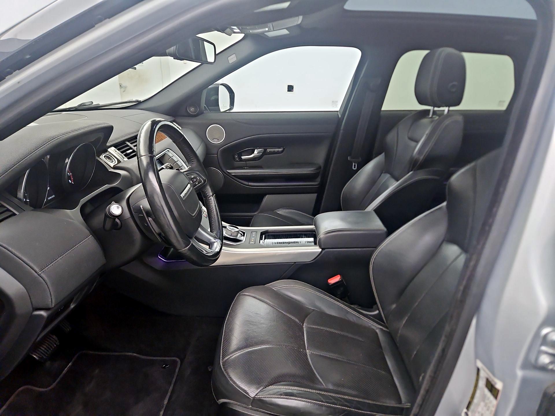 Thumbnail: 2016 Land Rover Range Rover Evoque - 11