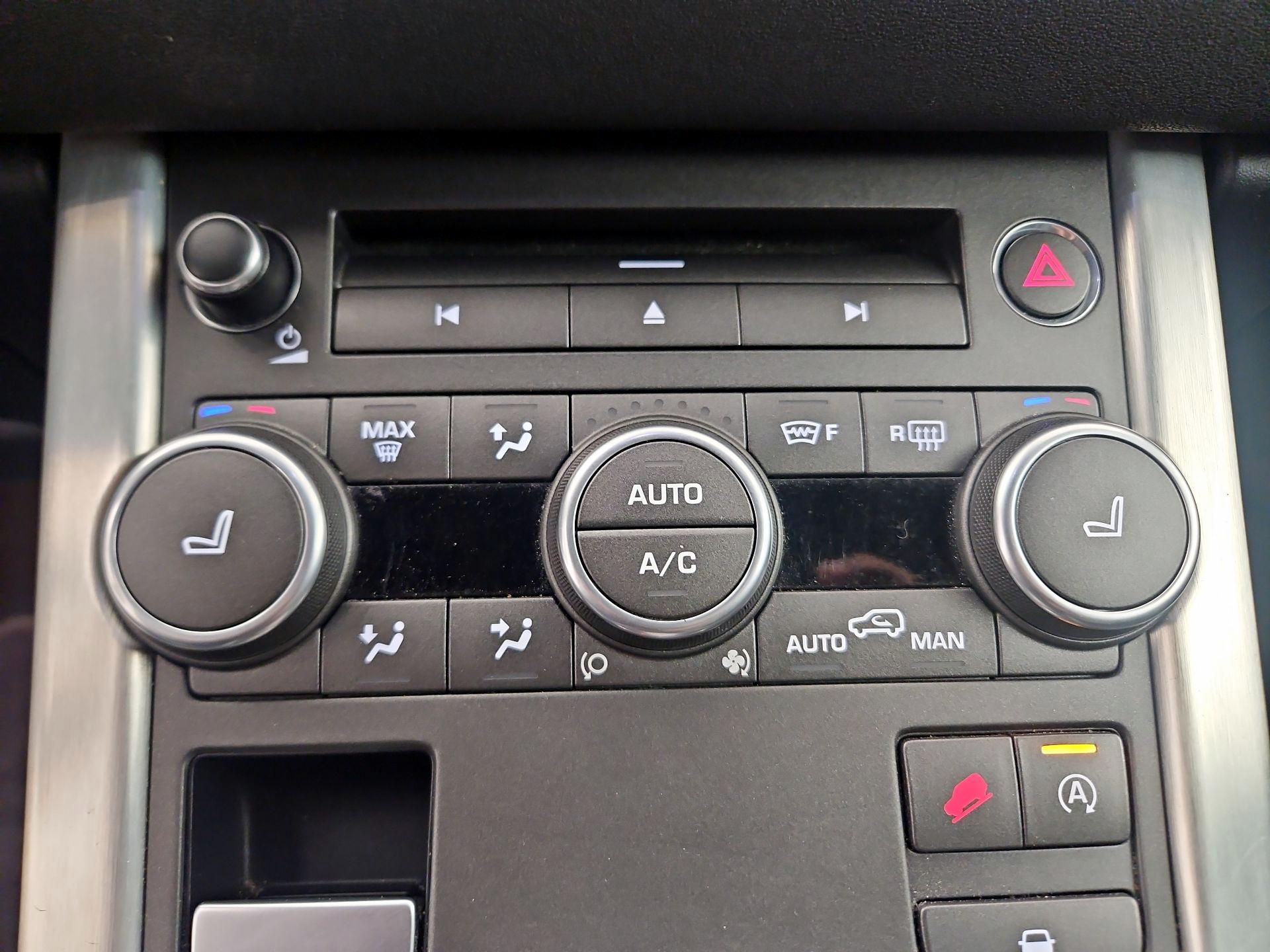 Thumbnail: 2016 Land Rover Range Rover Evoque - 17