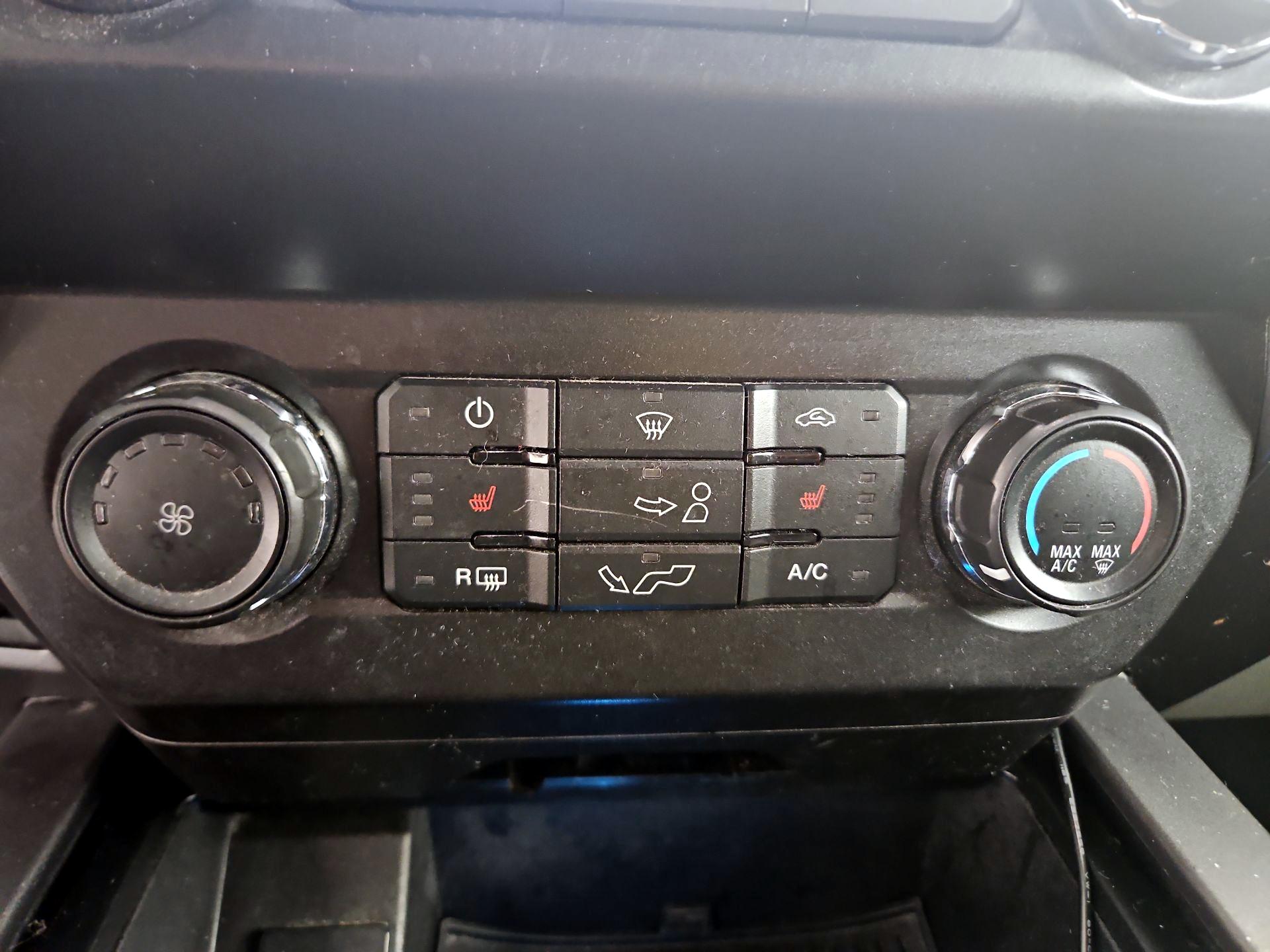 Thumbnail: 2019 Ford F-150 - 17
