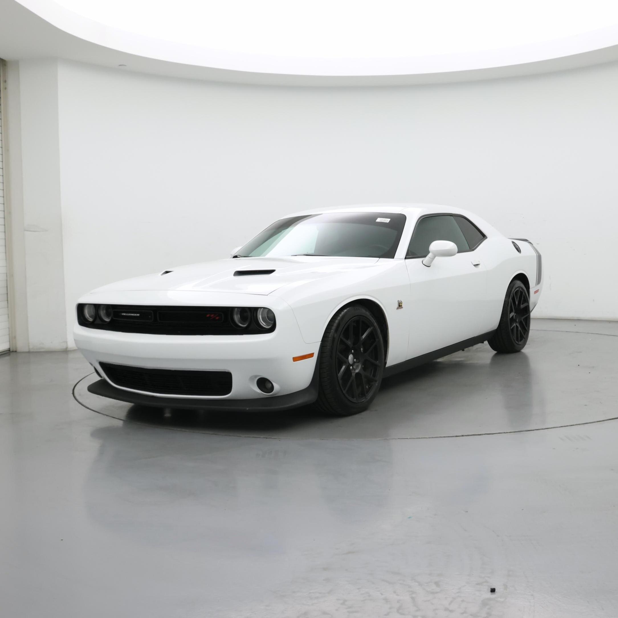 Thumbnail: 2015 Dodge Challenger - 4
