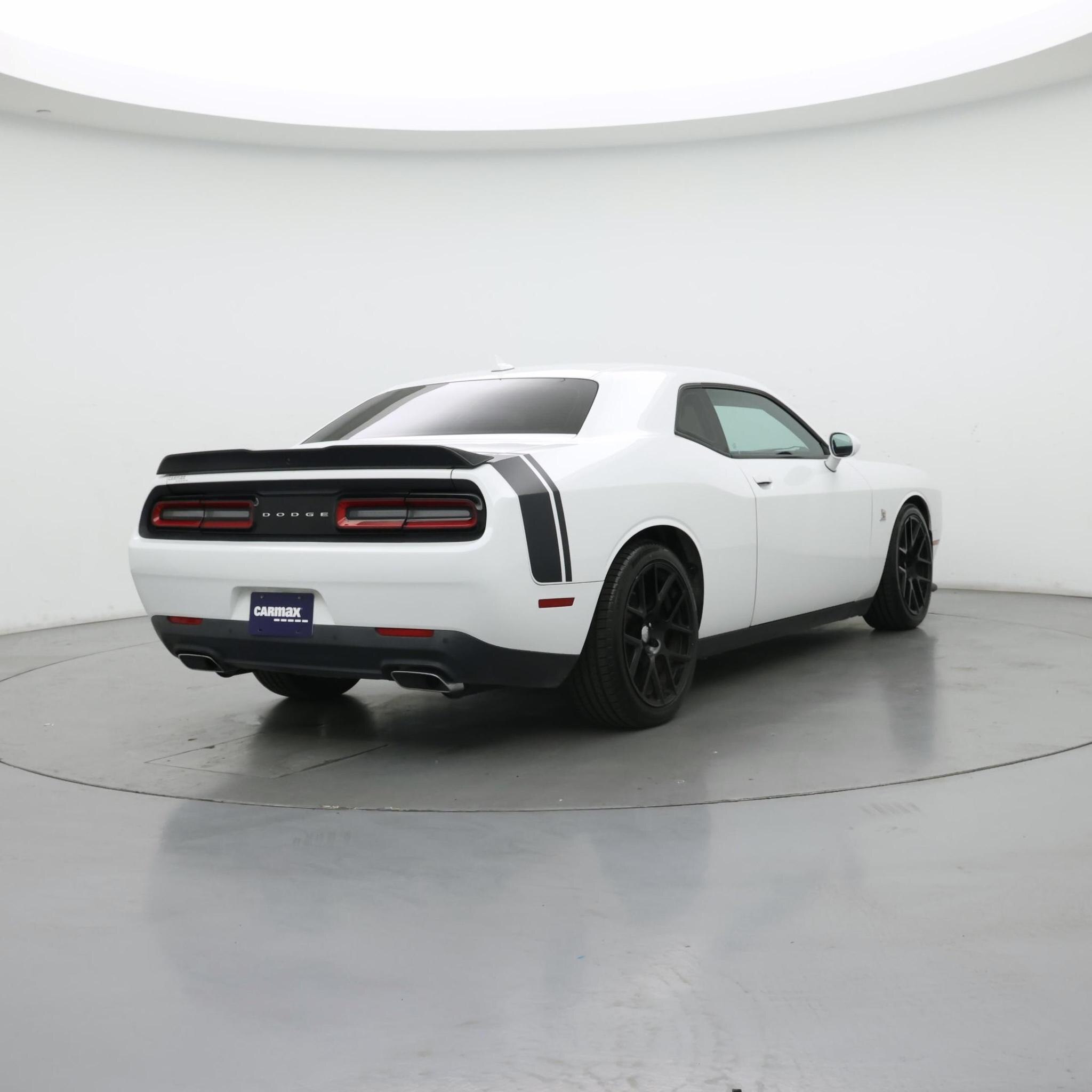 Thumbnail: 2015 Dodge Challenger - 8