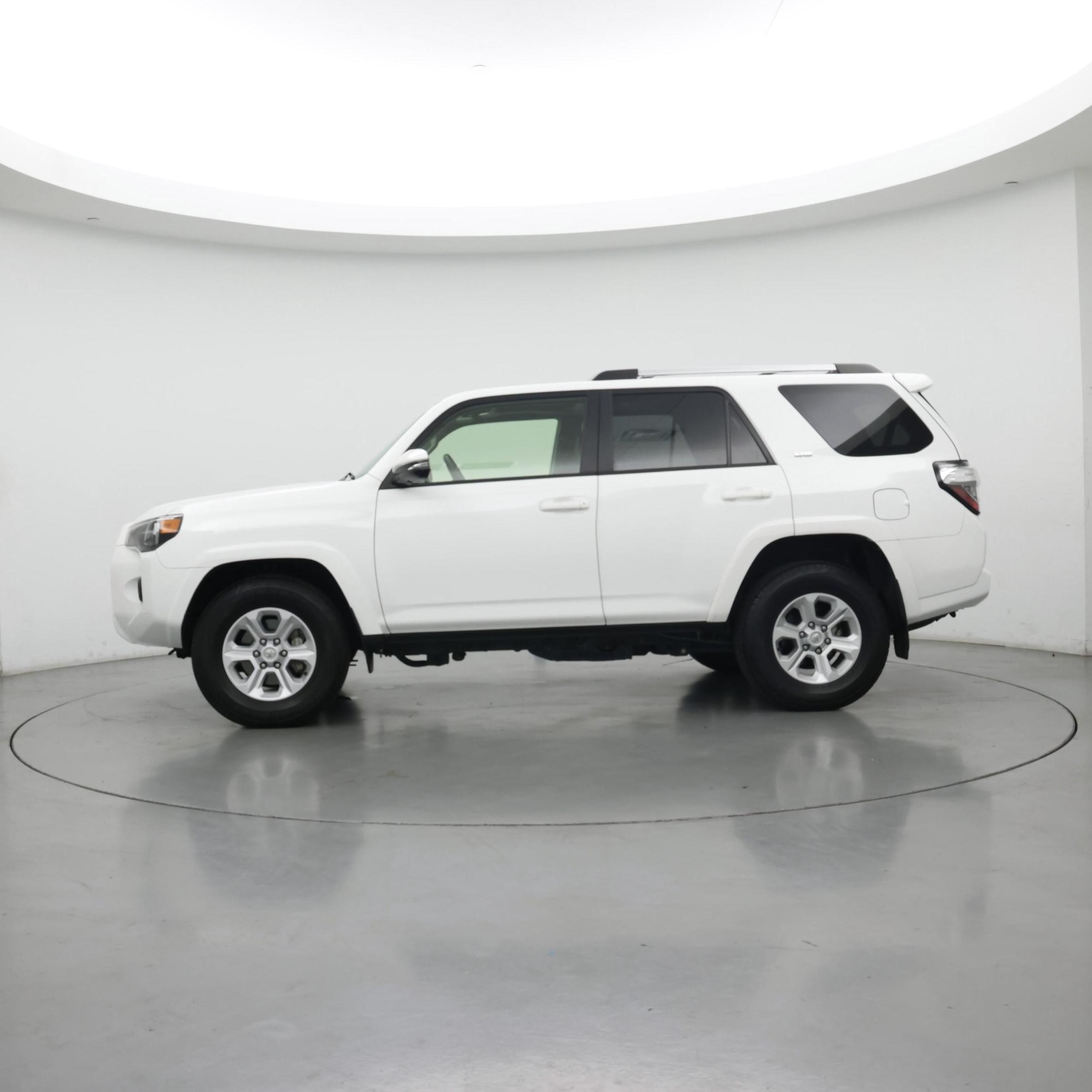 Thumbnail: 2023 Toyota 4Runner - 3
