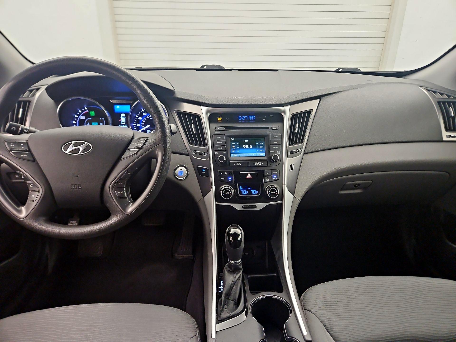 Thumbnail: 2015 Hyundai Sonata - 9