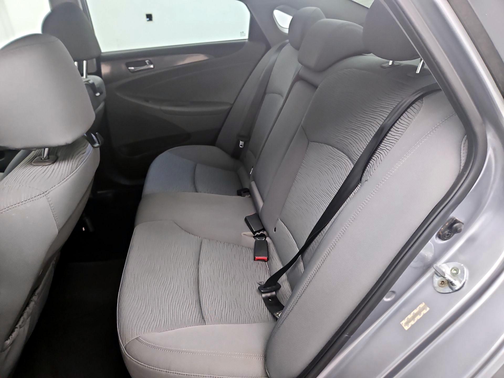 Thumbnail: 2015 Hyundai Sonata - 19