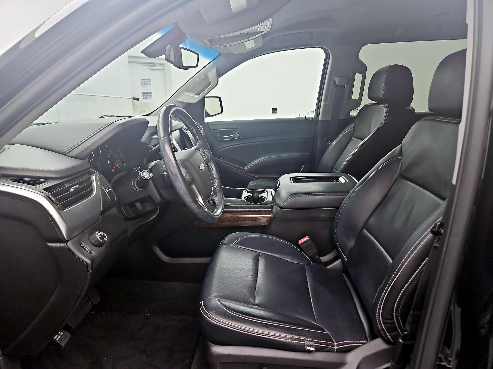 Thumbnail: 2018 Chevrolet Suburban - 11