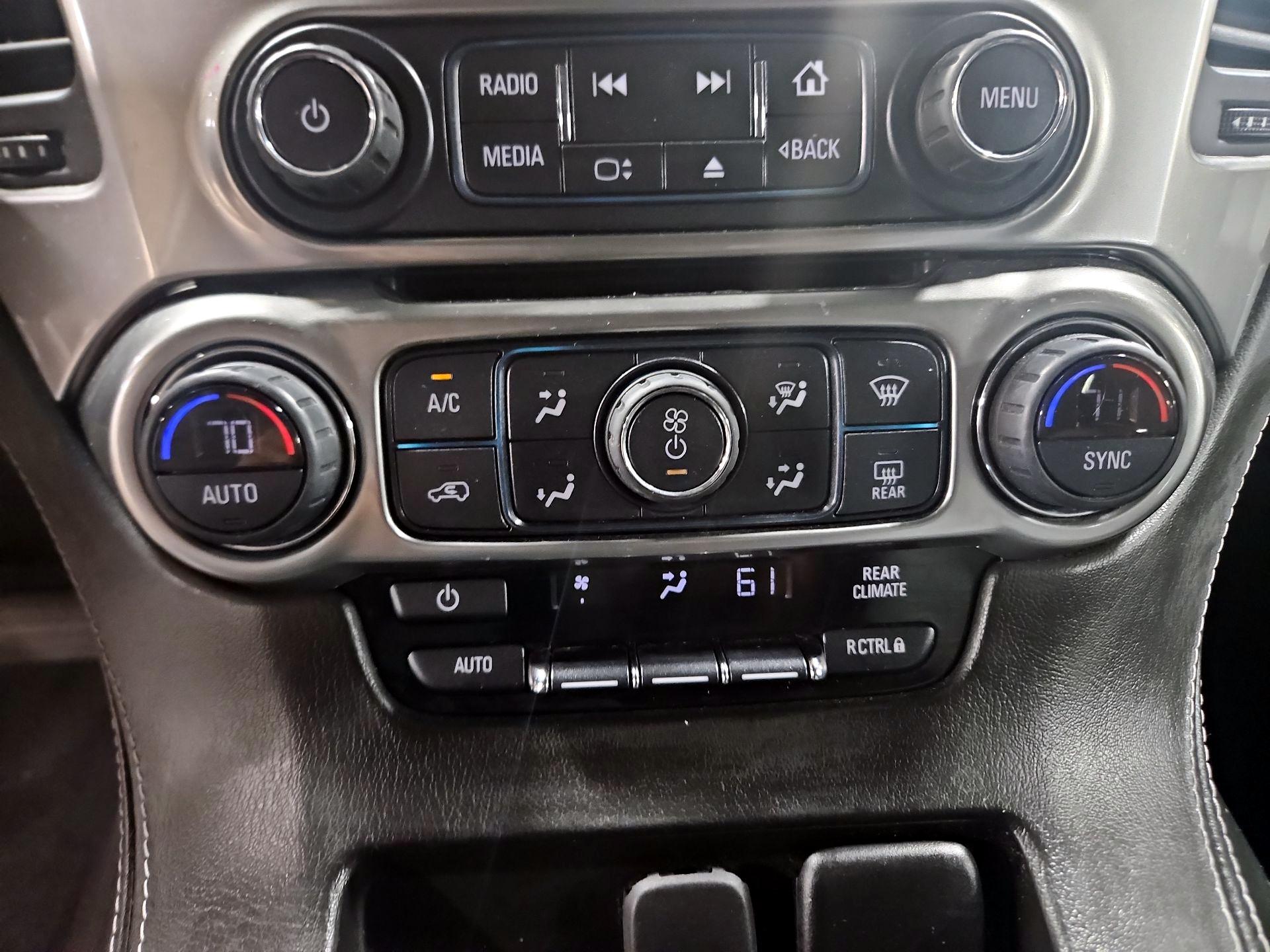 Thumbnail: 2018 Chevrolet Suburban - 17