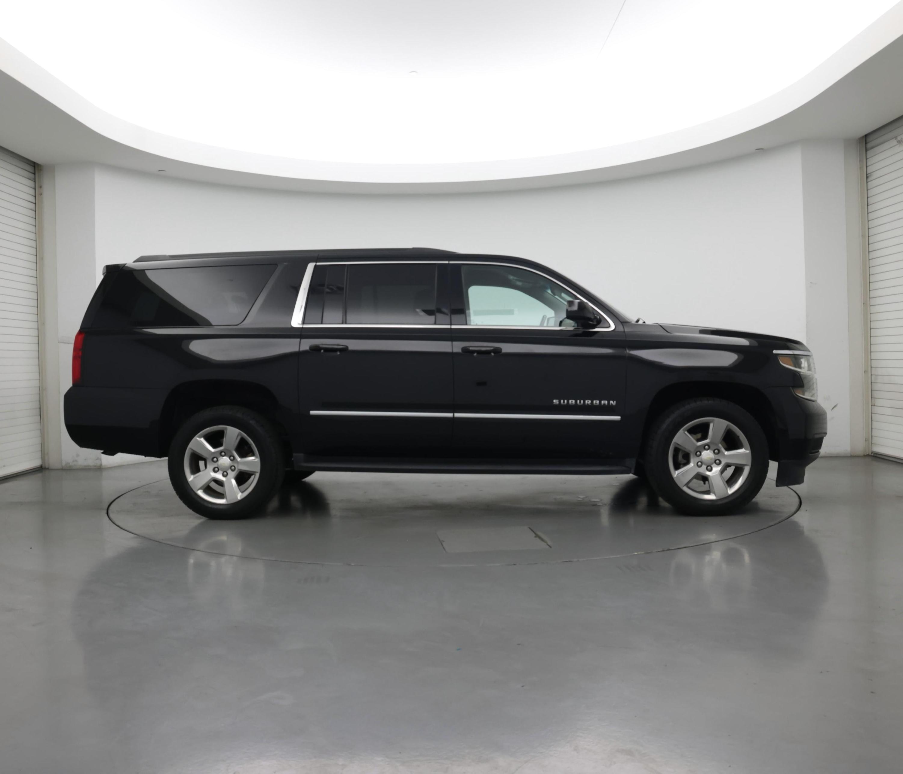 Thumbnail: 2018 Chevrolet Suburban - 7