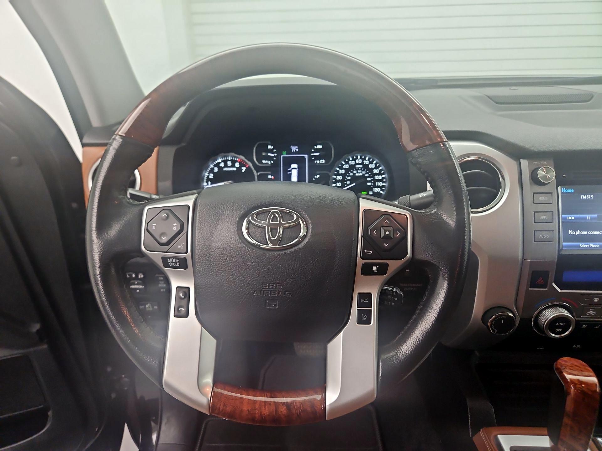 Thumbnail: 2019 Toyota Tundra - 10