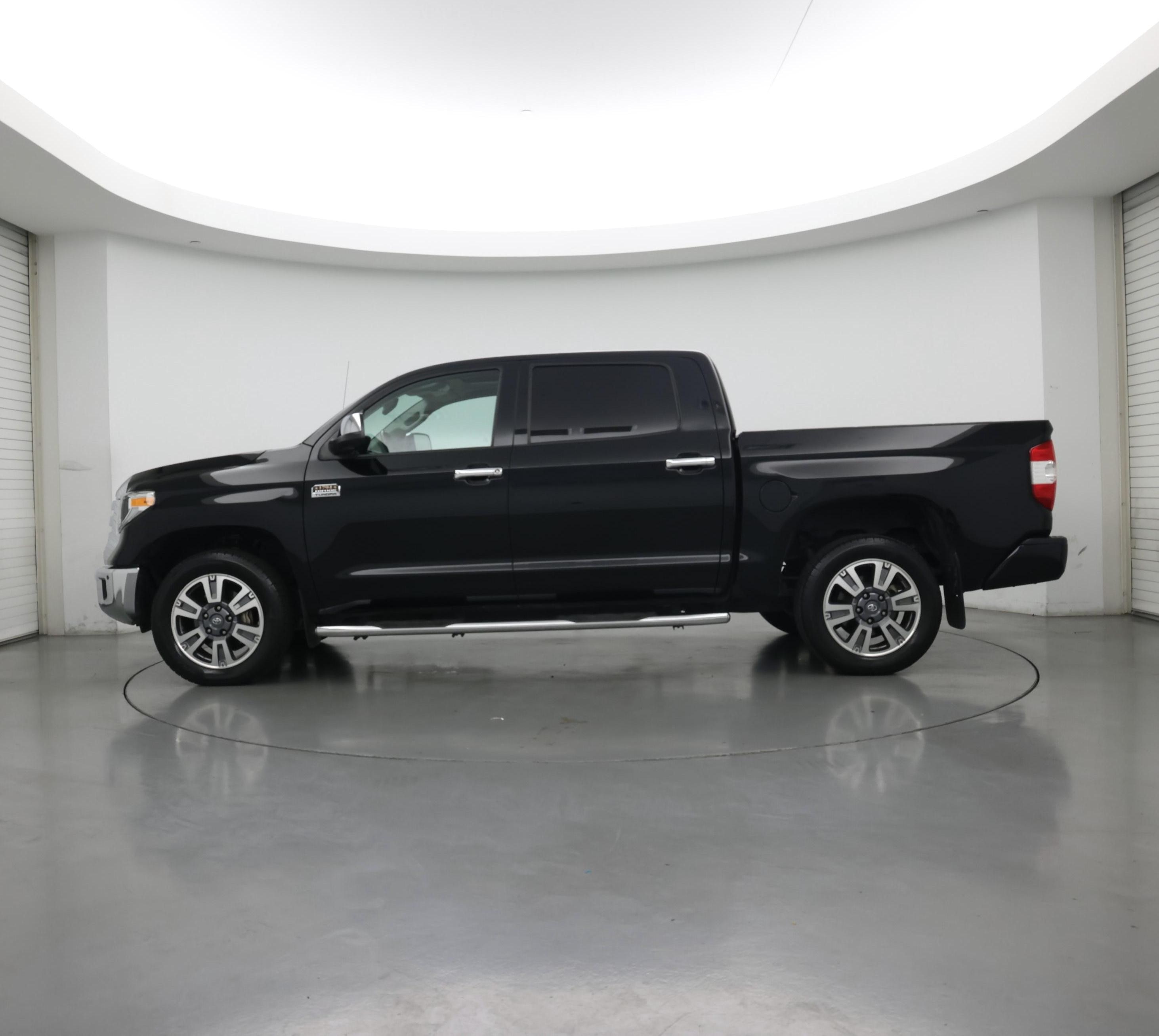 Thumbnail: 2019 Toyota Tundra - 3