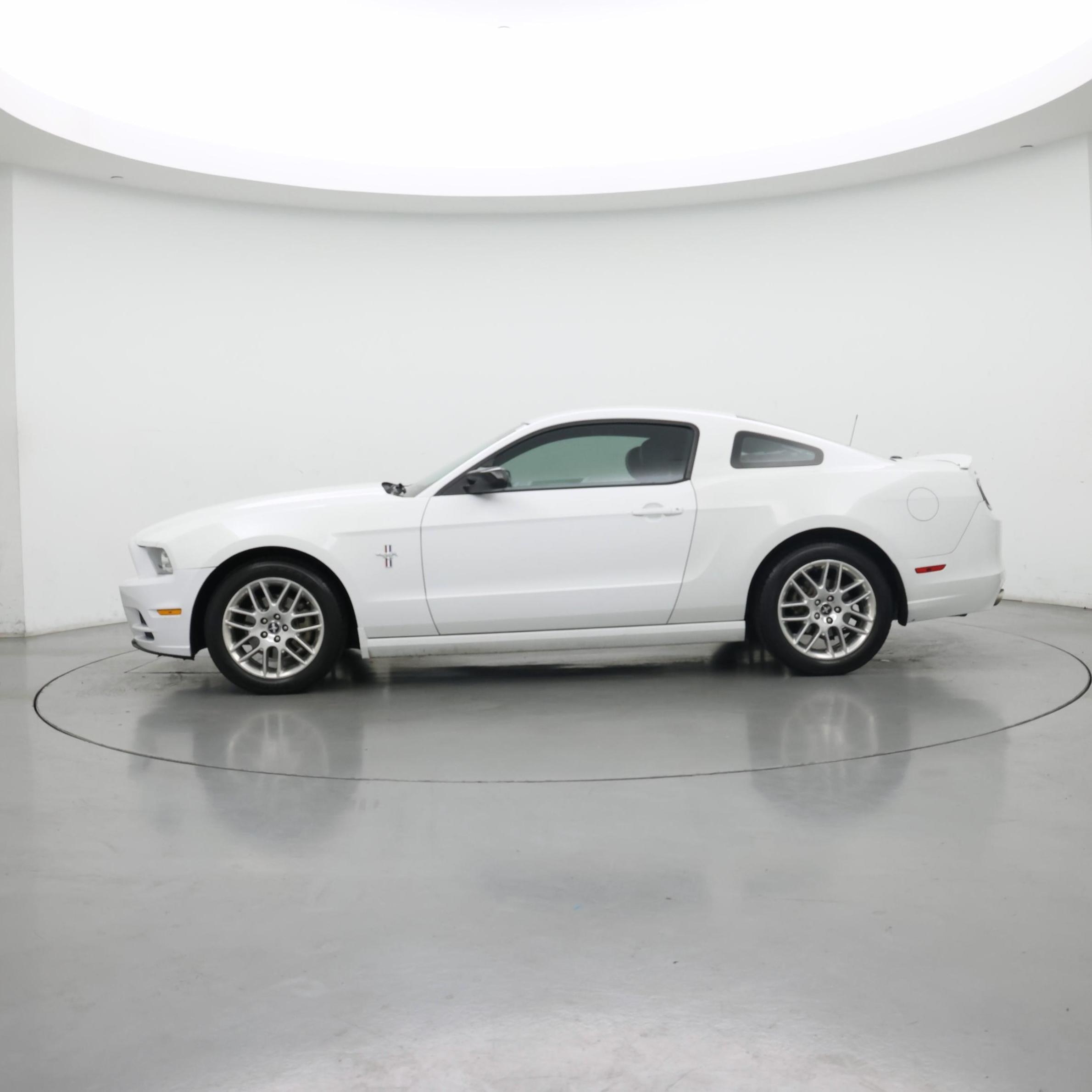 Thumbnail: 2014 Ford Mustang - 3