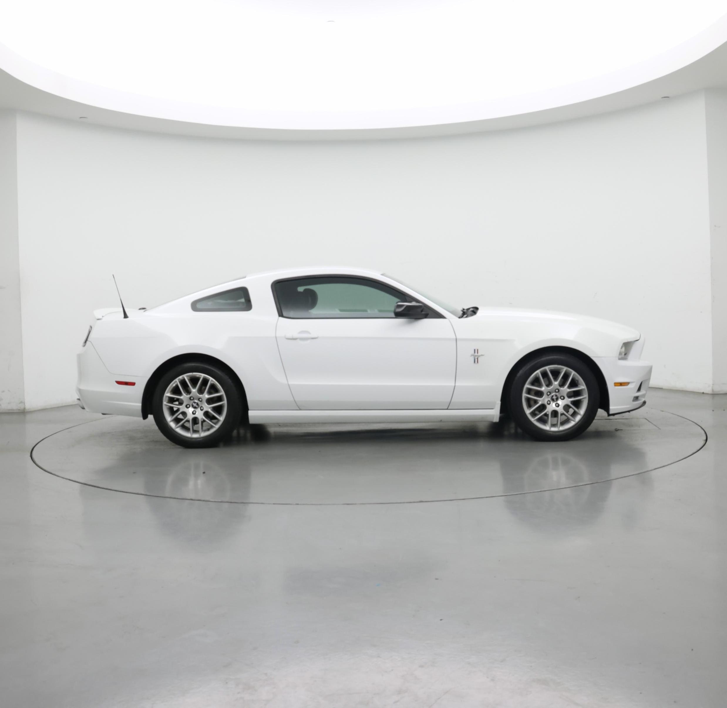 Thumbnail: 2014 Ford Mustang - 7