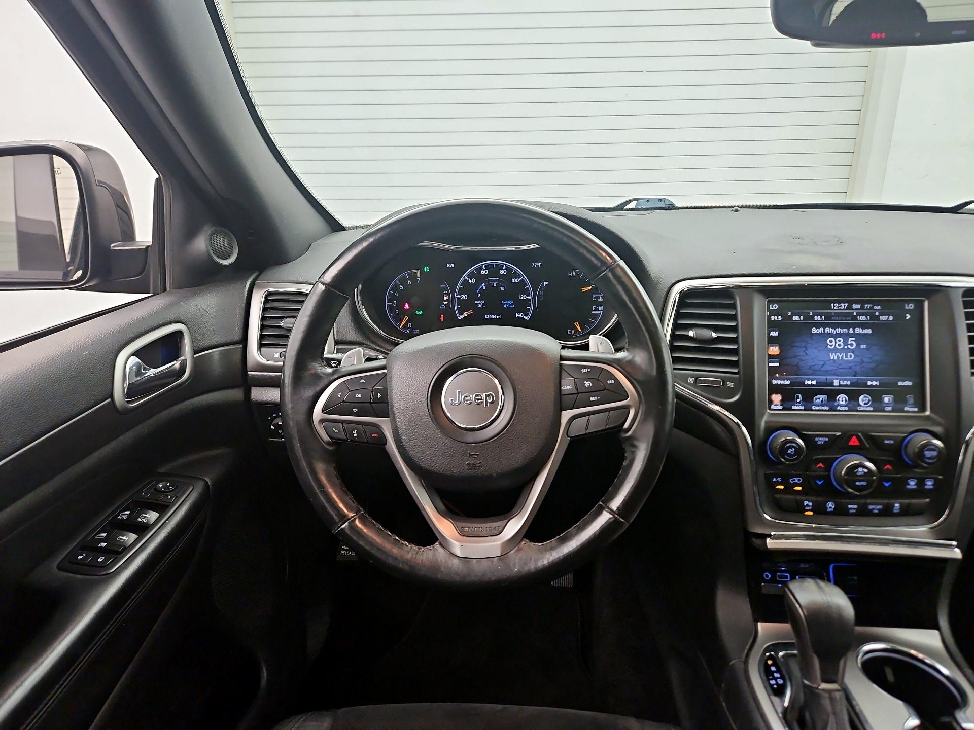 Thumbnail: 2017 Jeep Grand Cherokee - 10